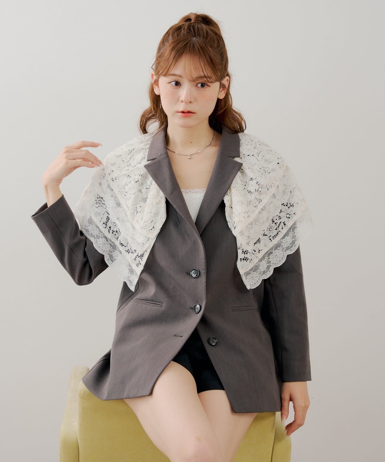 Chico(チコ) 襟レーステーラードジャケット