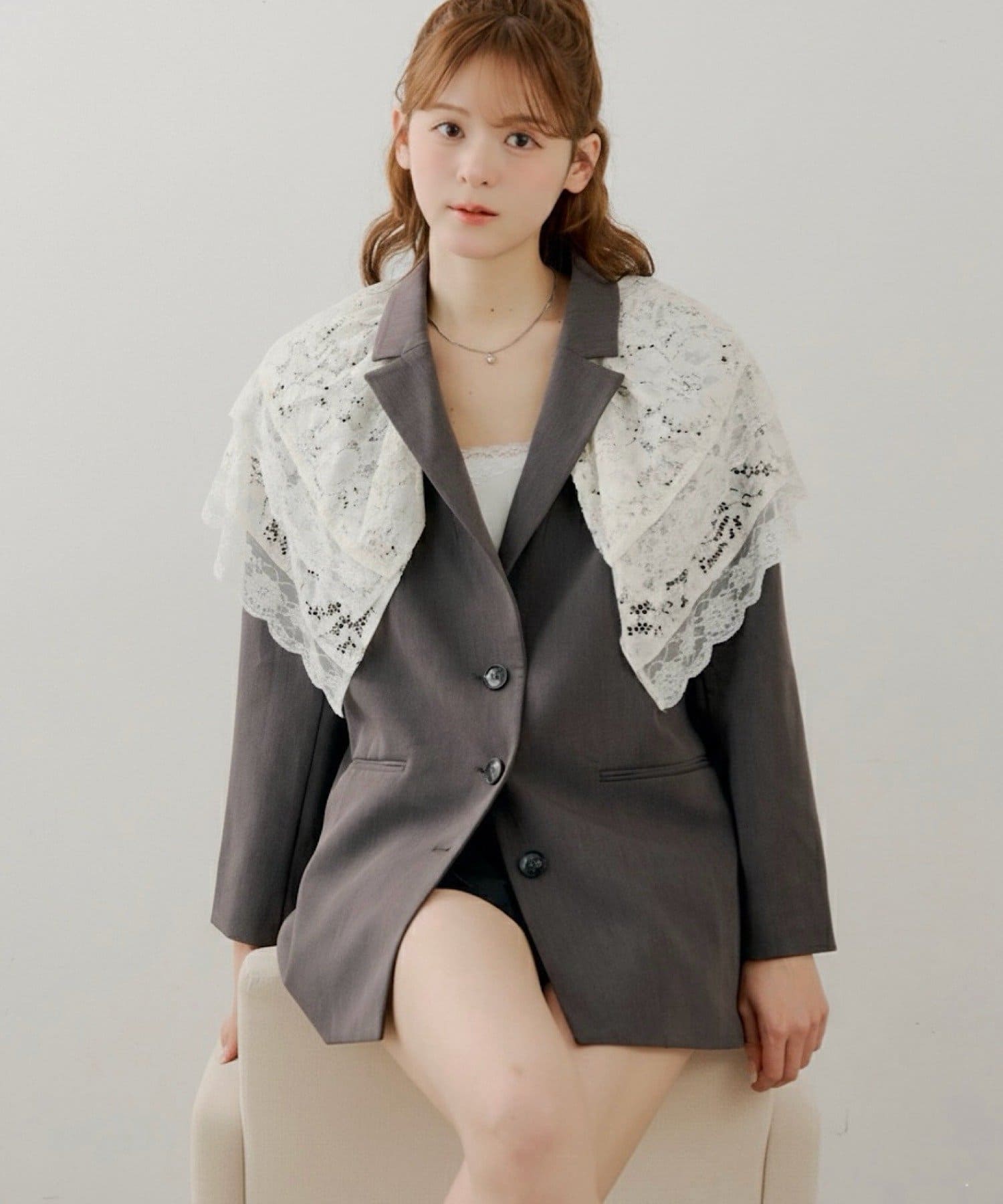 Chico(チコ) 襟レーステーラードジャケット