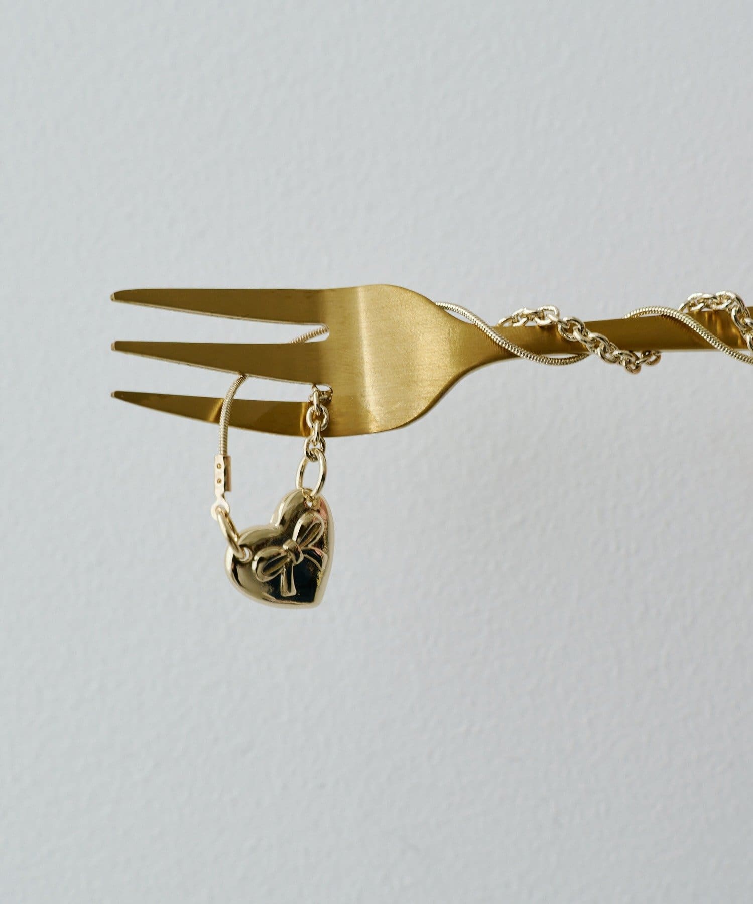 Kastane(カスタネ) 【fiw./3.12(木)12:00発売/WEB先行】ハートリボンネックレス