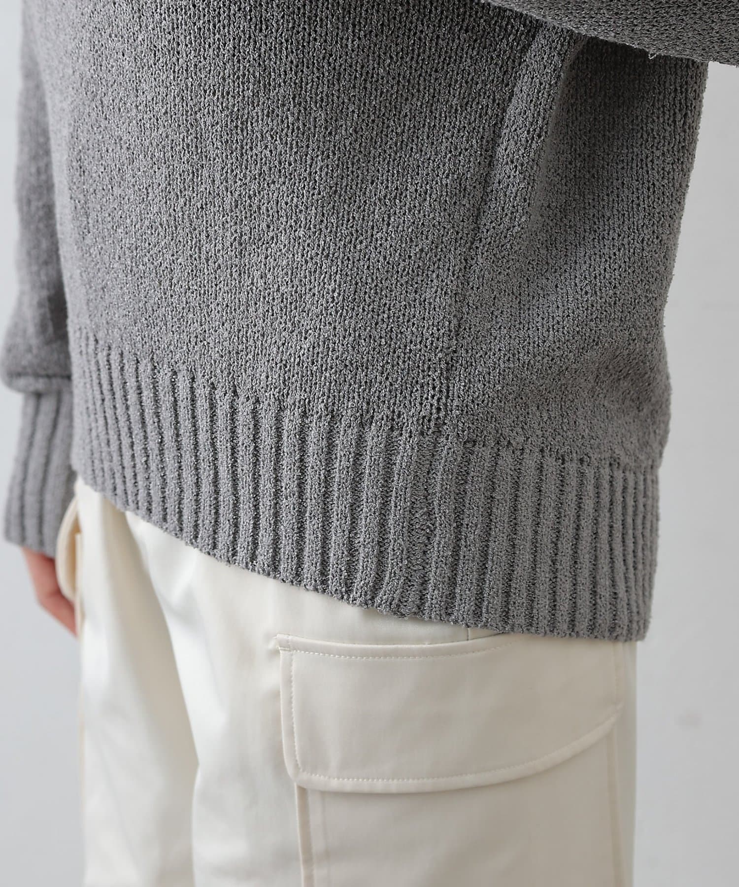 COLONY 2139(コロニー トゥーワンスリーナイン) ミニブークレクルーネックニットプルオーバー