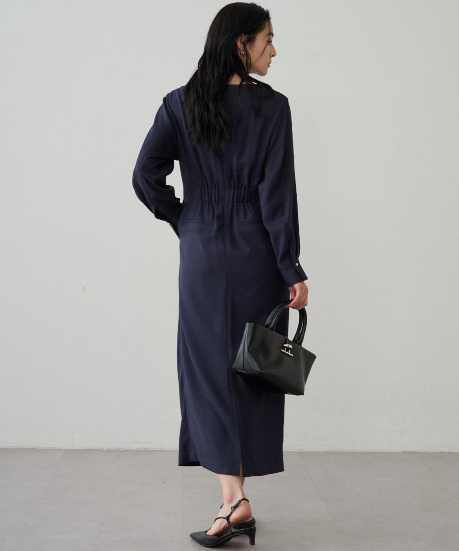 LOUNGEDRESS(ラウンジドレス) ツイストVネックワンピース