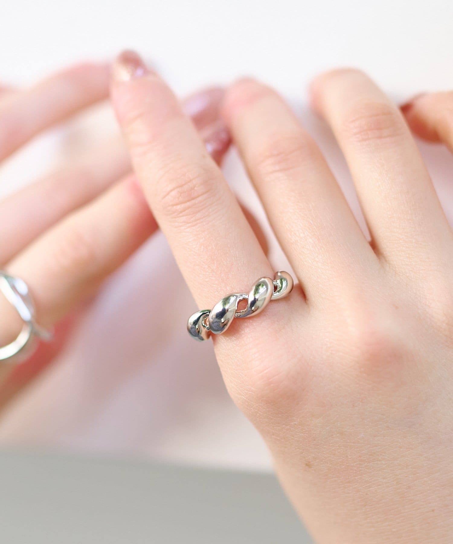 Kastane(カスタネ) 【fiw./3.12(木)12:00発売】ボリュームツイストリング