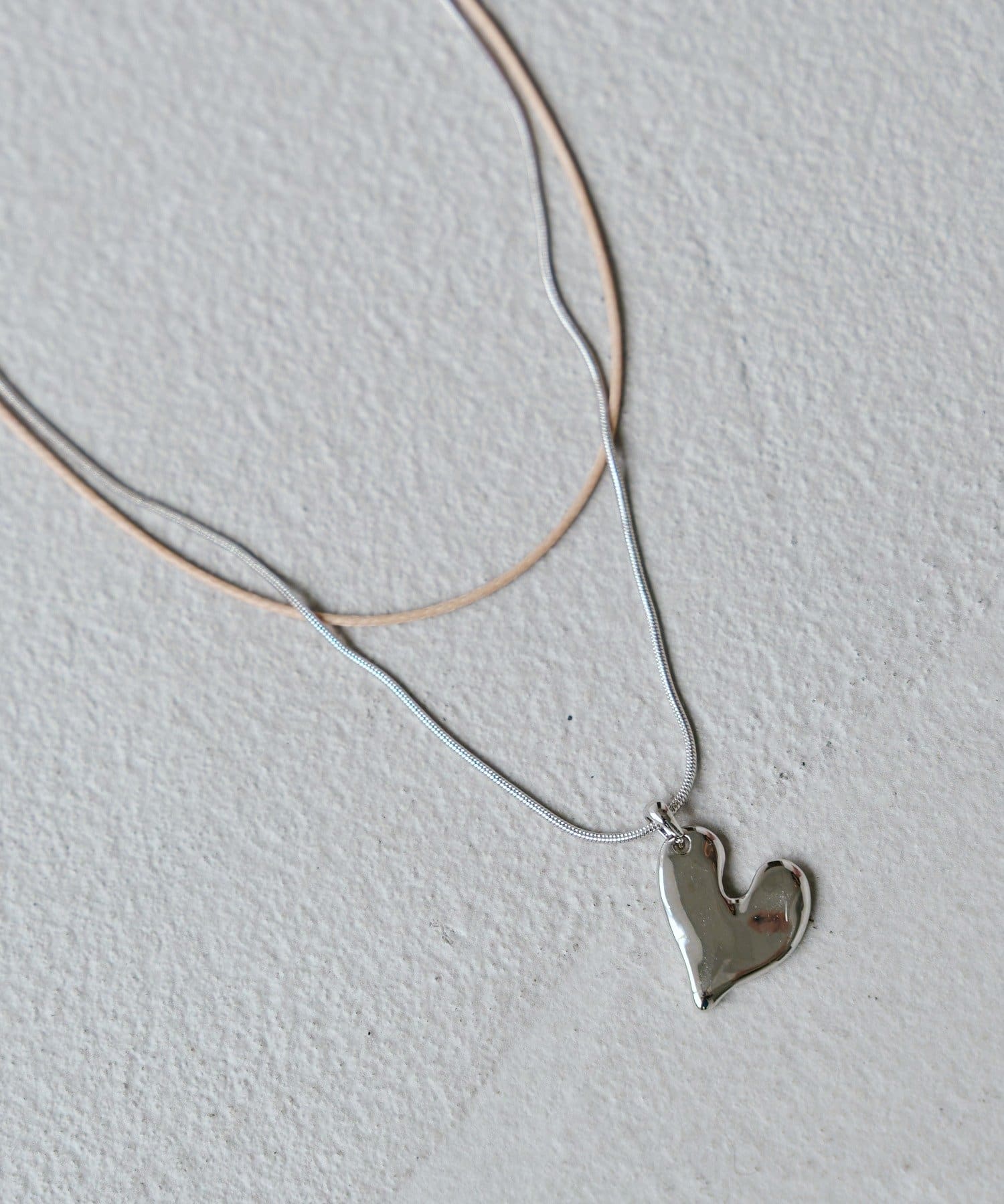 Kastane(カスタネ) 【fiw./3.12(木)12:00発売/WEB先行】ハートチョーカー＆スネークネックレス