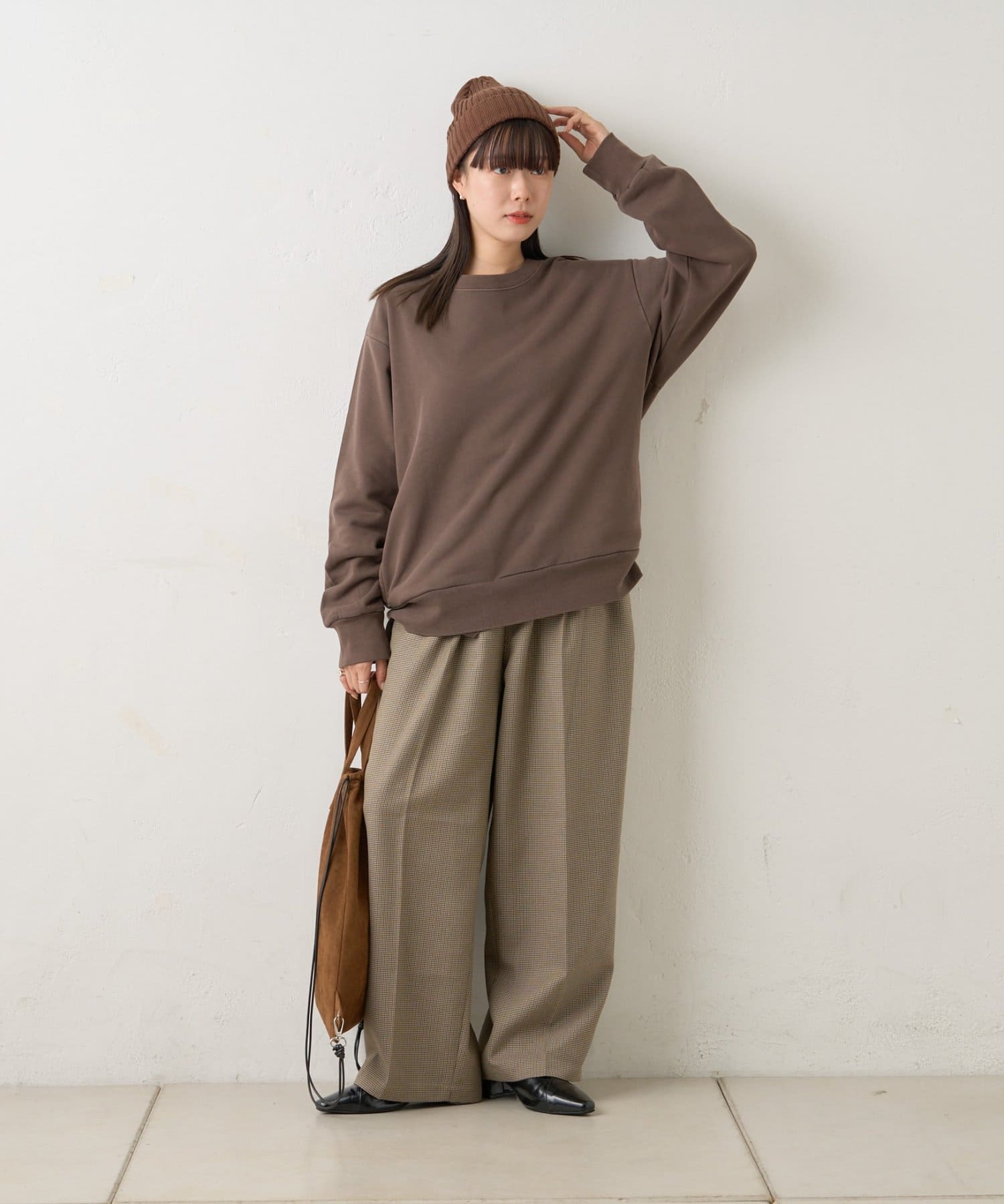 OUTLET(アウトレット) 【Kastane】ピグメントダイ スタッズスウェットプルオーバー