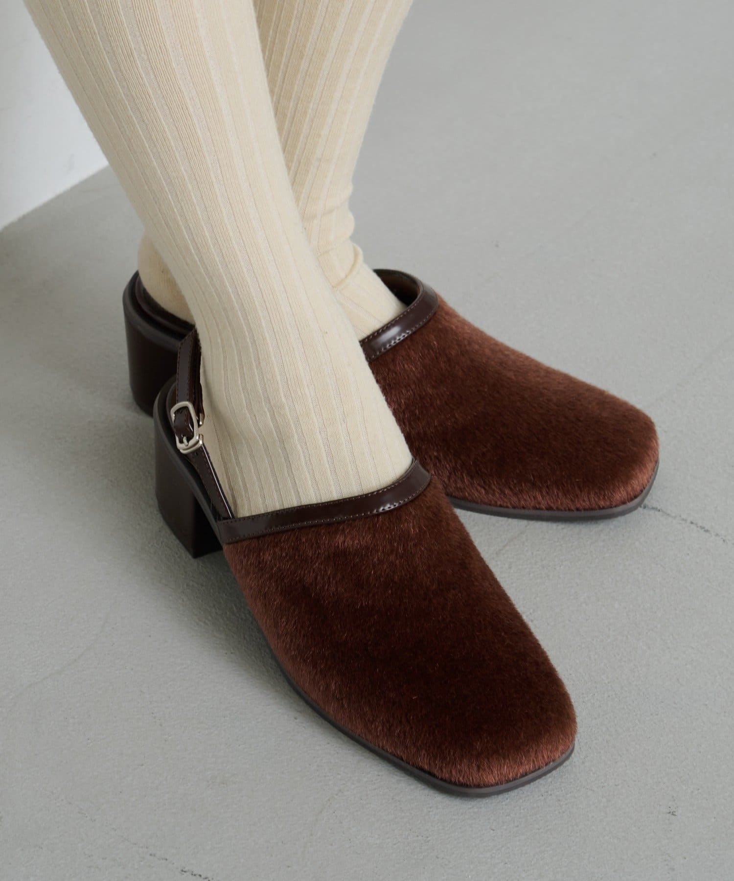 OUTLET(アウトレット) 【Kastane】ハラコパイピングヒール