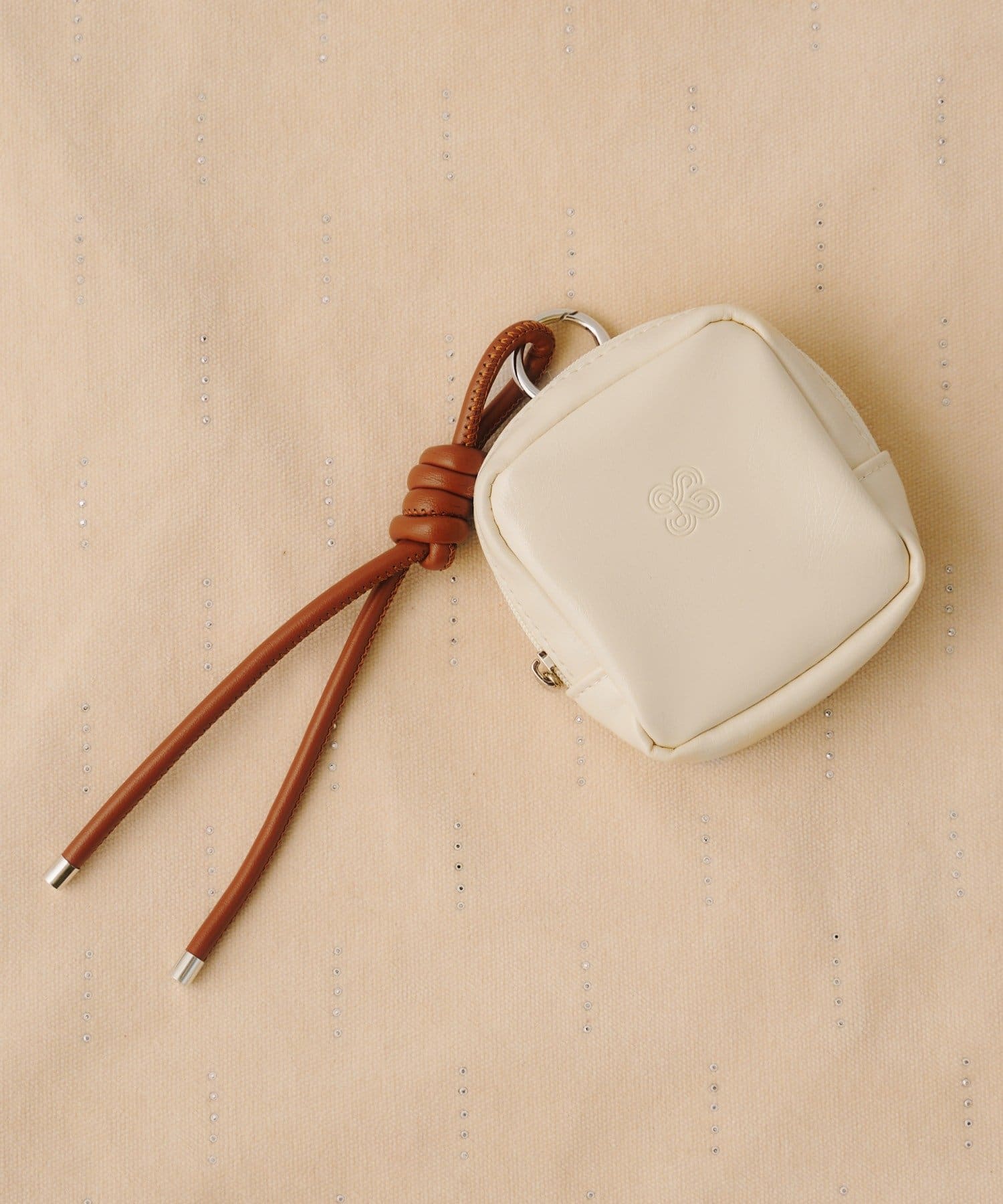 OUTLET(アウトレット) 【Kastane】earphone case