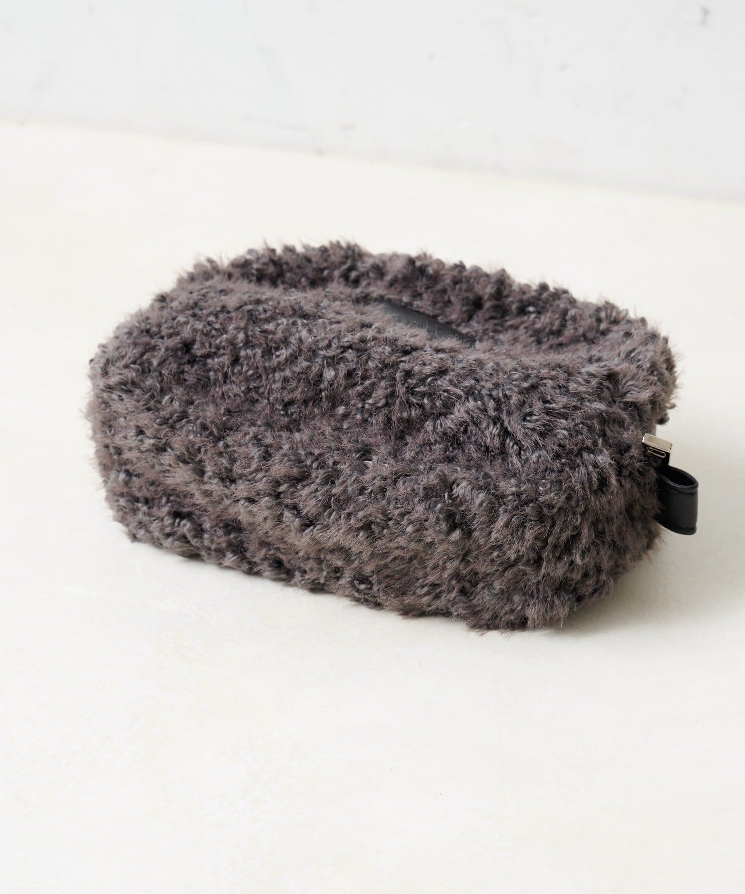 OUTLET(アウトレット) 【Kastane】Fluffy&mirror pouch