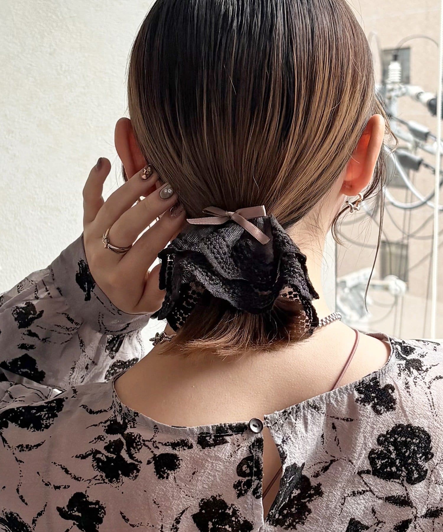 Lattice(ラティス) 【2/12 12:00~販売】【sango企画】リボン付きレースロールヘアカフ