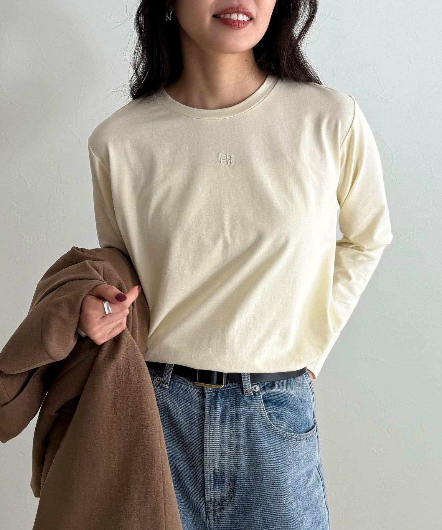 FREDY & GLOSTER(フレディ アンド グロスター) センターFR刺繍ロンTシャツ