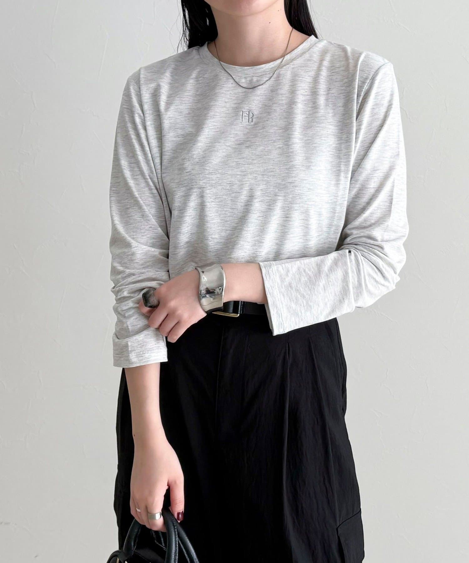 FREDY & GLOSTER(フレディ アンド グロスター) センターFR刺繍ロンTシャツ