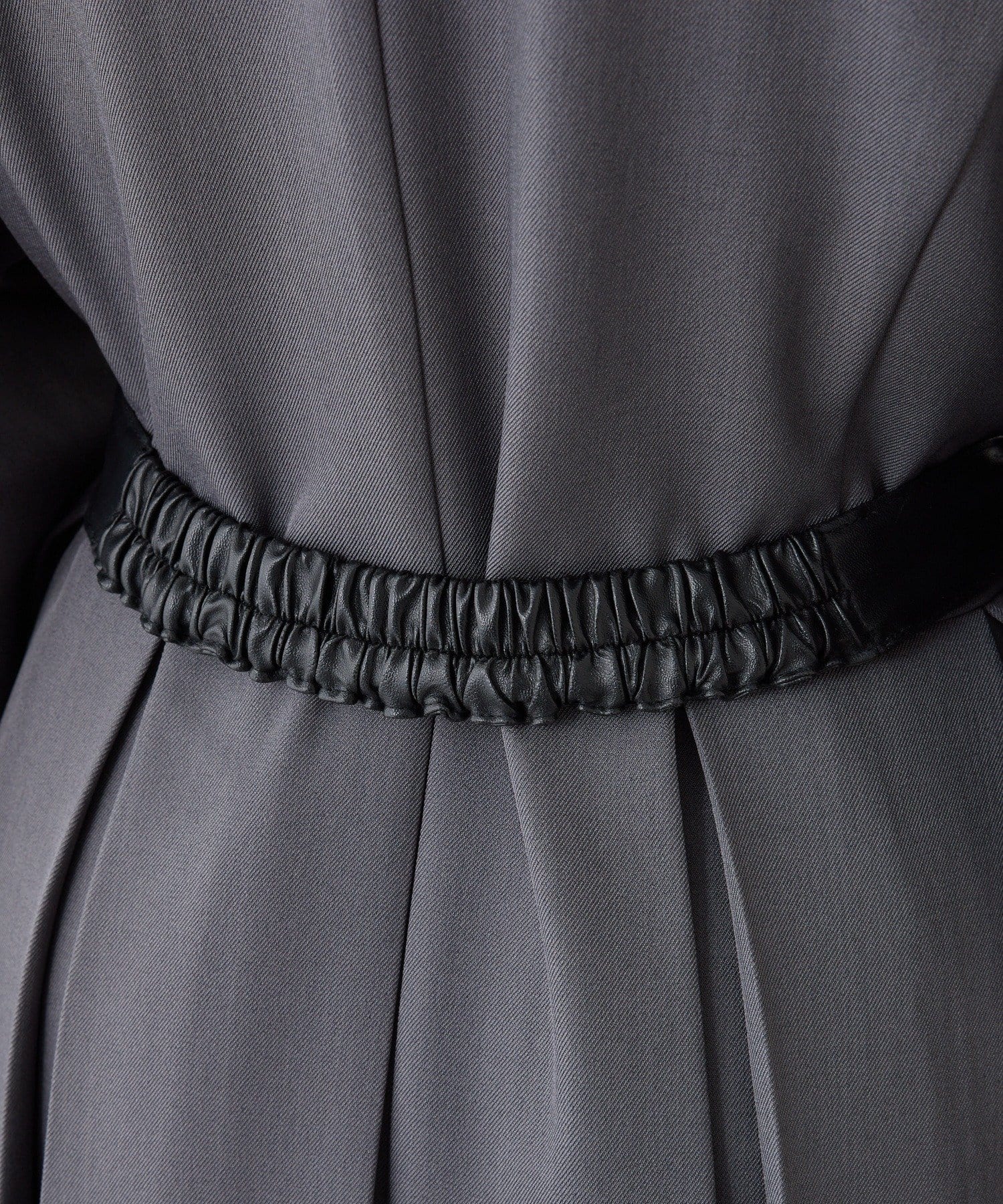 one after another NICE CLAUP(ワンアフターアナザー ナイスクラップ) ウエストベルトプリーツミニトレンチ