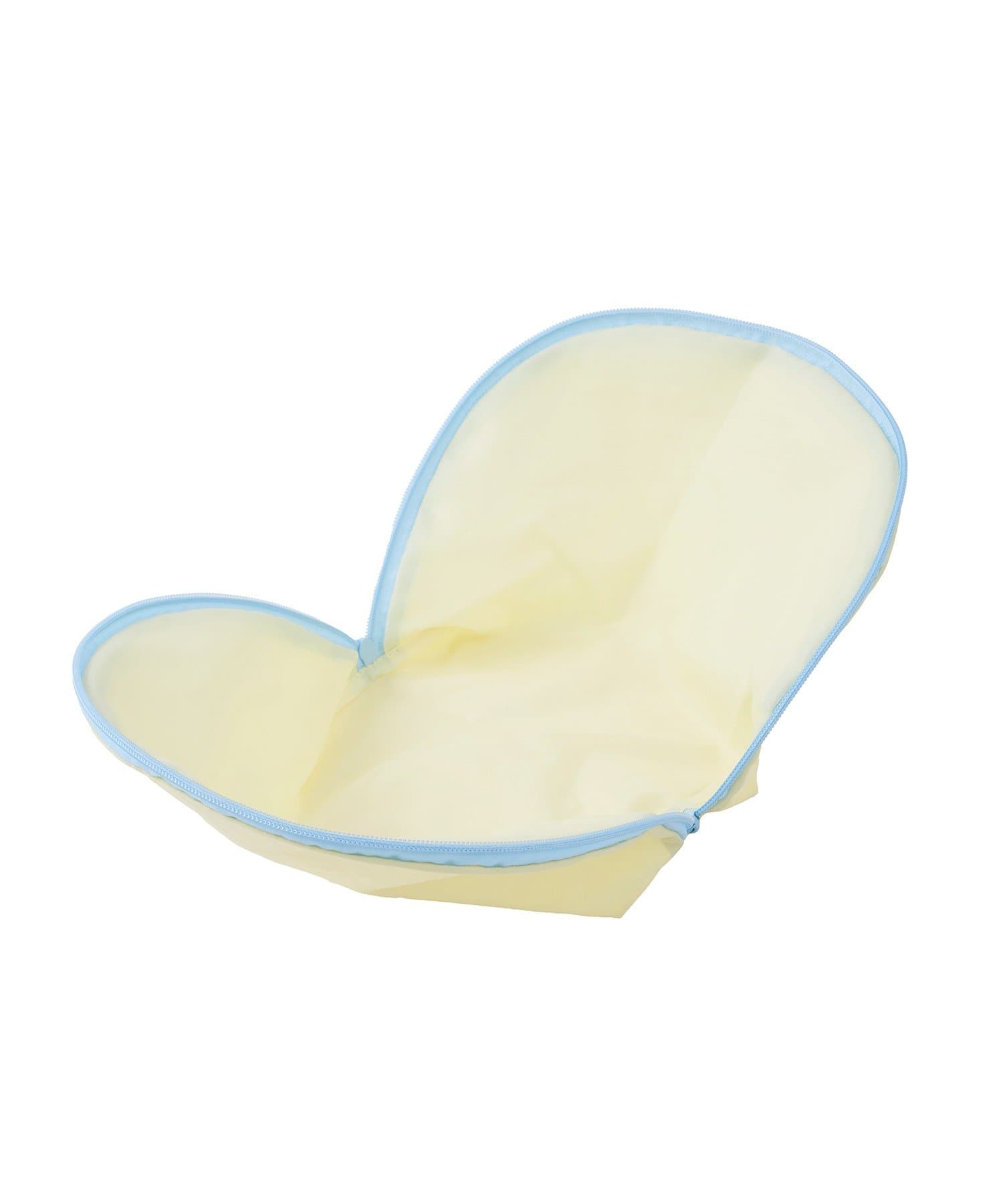 3COINS(スリーコインズ) 月型ポーチ