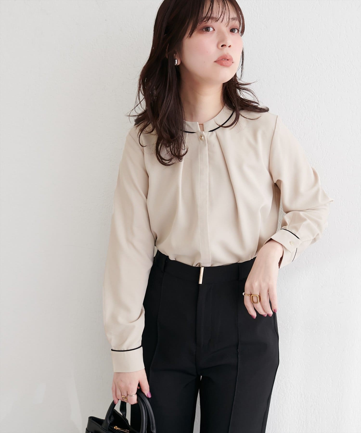 natural couture(ナチュラルクチュール) スタンドカラーパイピングブラウス
