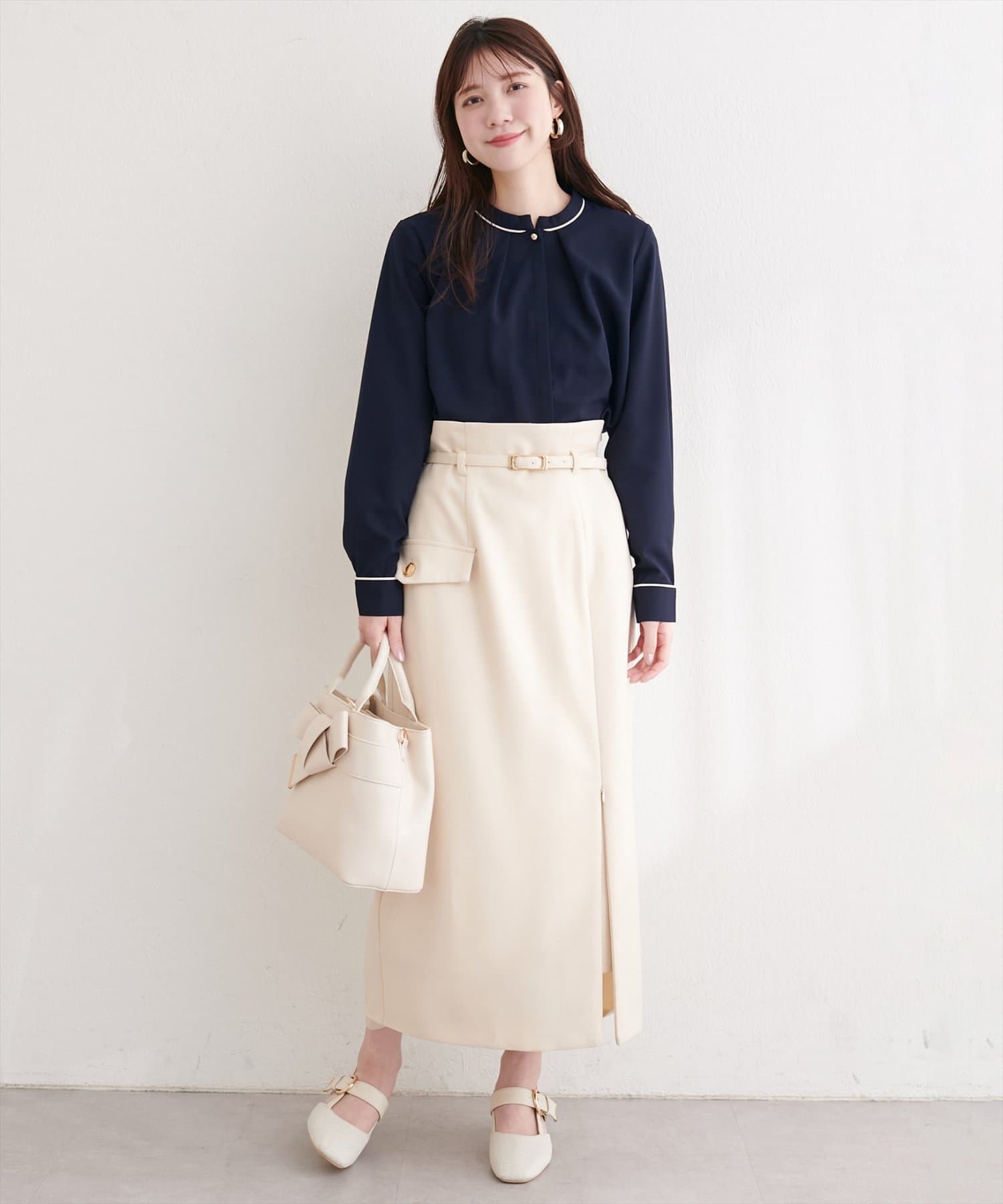 natural couture(ナチュラルクチュール) スタンドカラーパイピングブラウス