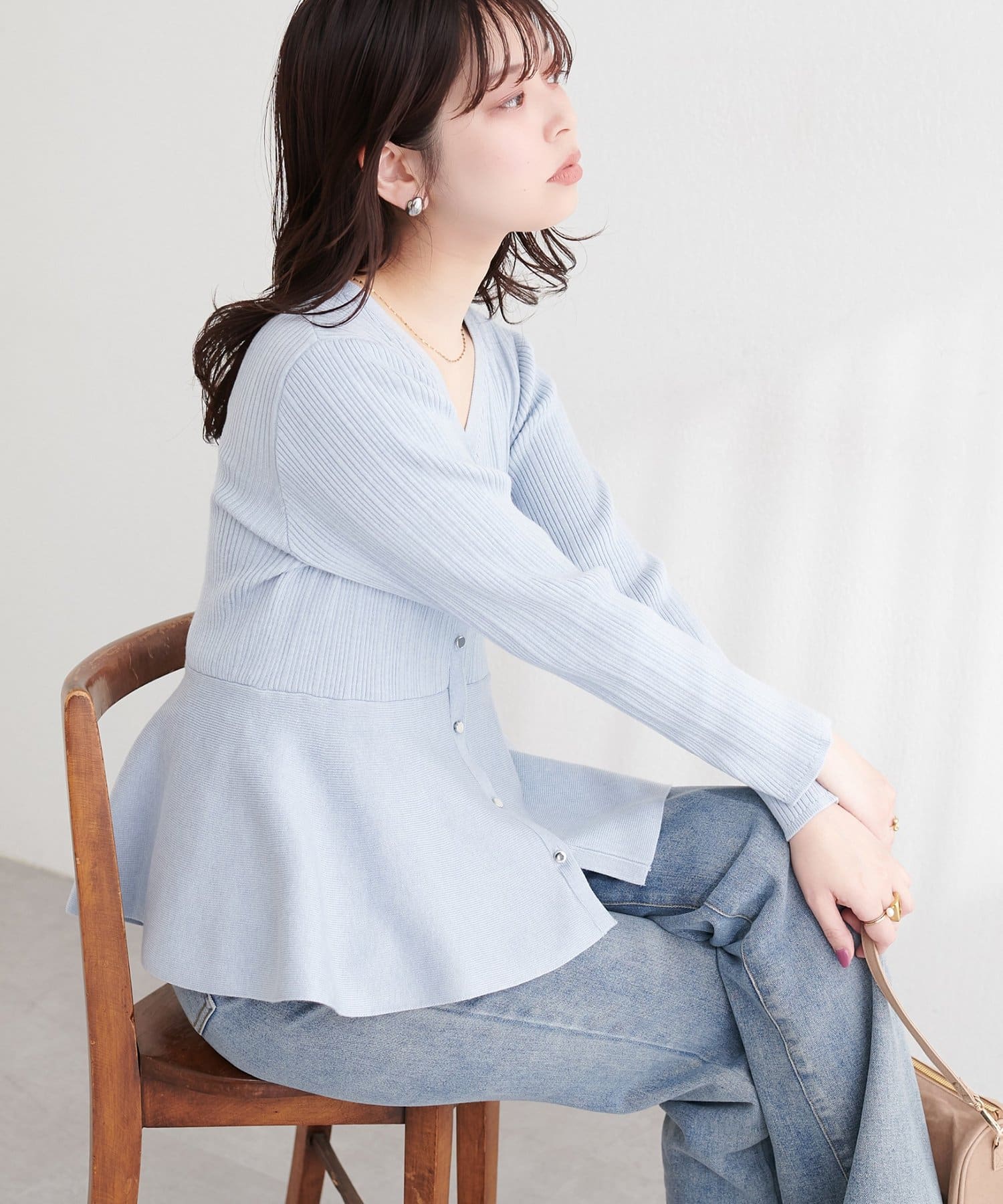 natural couture(ナチュラルクチュール) ランダムリブVネックペプラムカーディガン