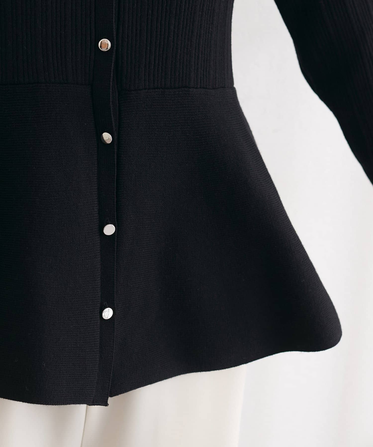 natural couture(ナチュラルクチュール) ランダムリブVネックペプラムカーディガン