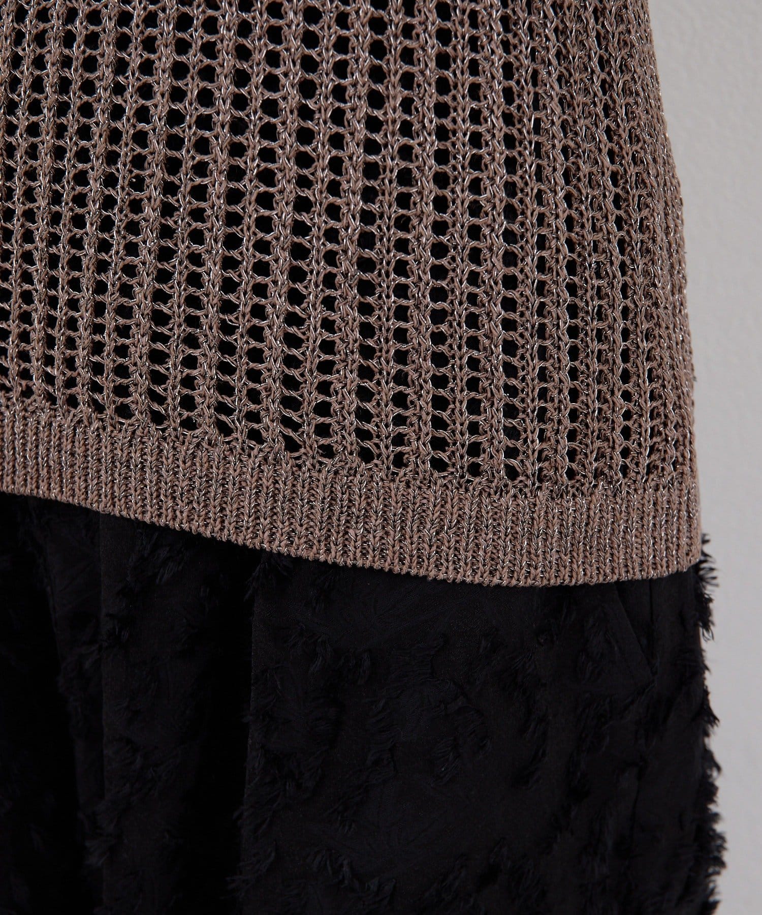 GALLARDAGALANTE(ガリャルダガランテ) 【近日予約開始】メッシュラメアメスリニット