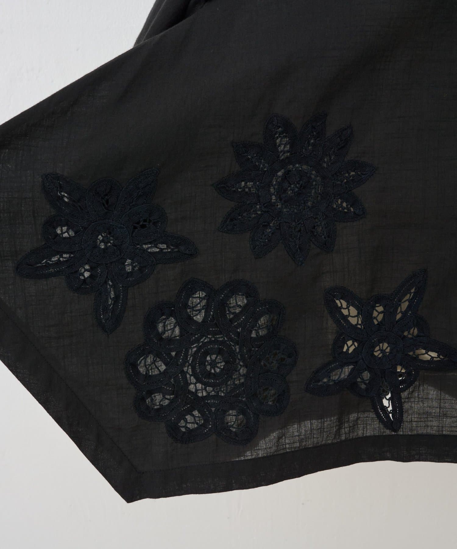 BEARDSLEY(ビアズリー) ヘムバテンレースブラウス