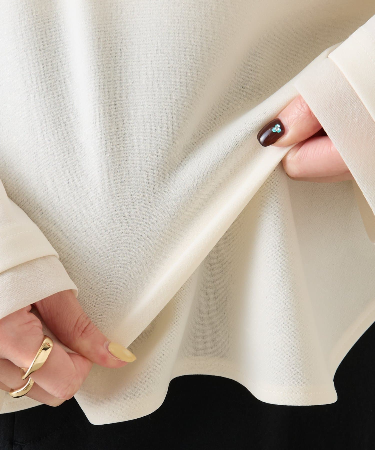 COLLAGE GALLARDAGALANTE(コラージュ ガリャルダガランテ) 【ストレッチ◎ファスナー付き】袖シアー切替ジョーゼットロンT