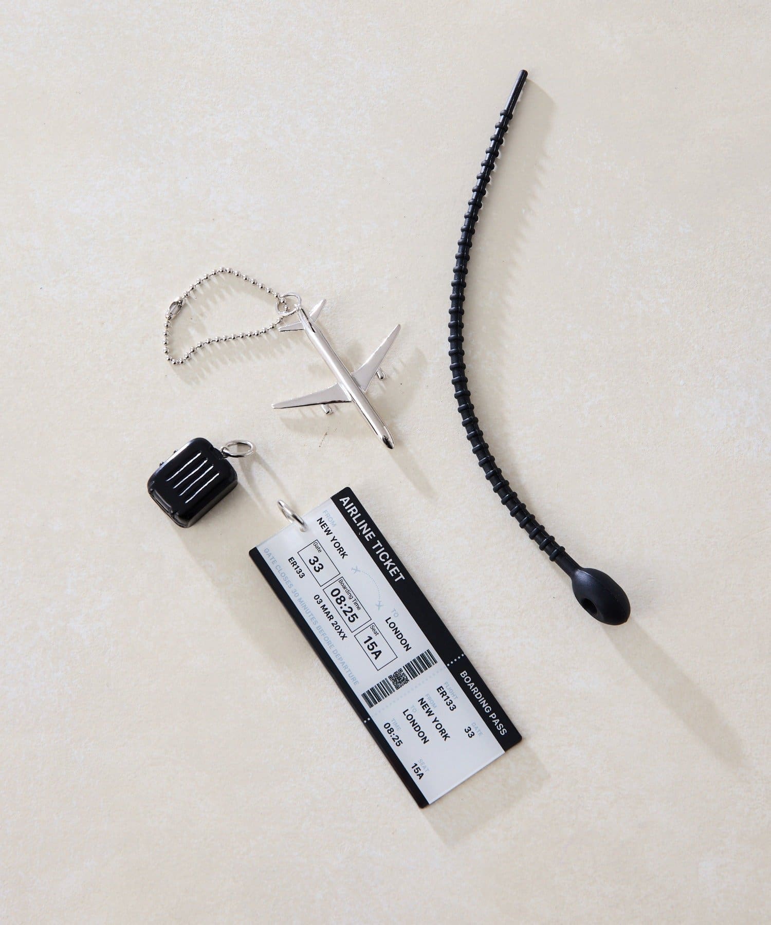 ear PAPILLONNER(イア パピヨネ) ボーディングパスストラップ/チャーム