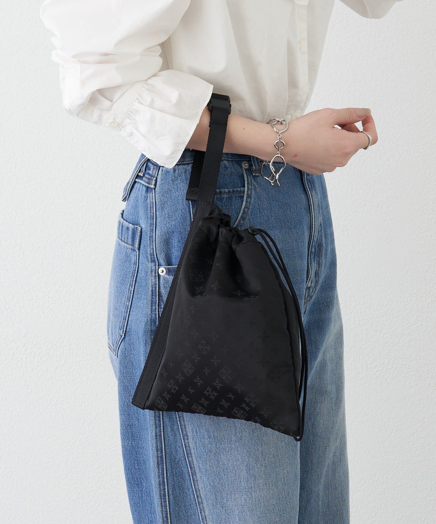 russet(ラシット) ナイロンジャガード巾着ポーチ L