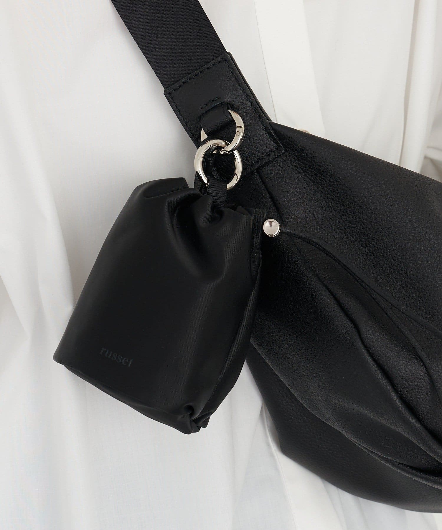 russet(ラシット) クラウズナイロン巾着ポーチ