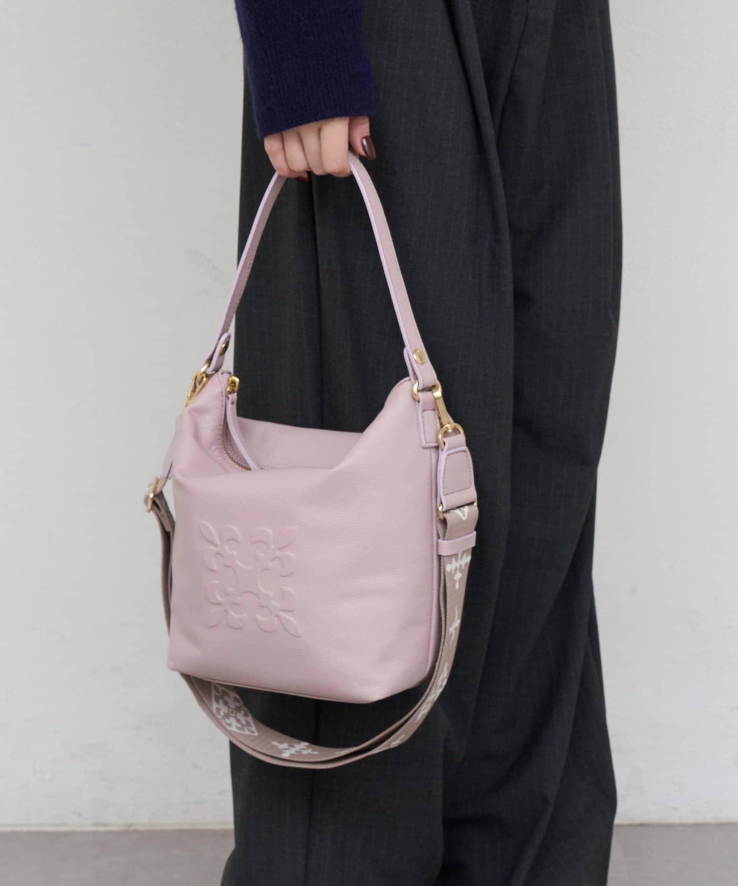 russet(ラシット) 《WEB限定》スタンダードミニショルダーバッグ <エンボスモノグラム>