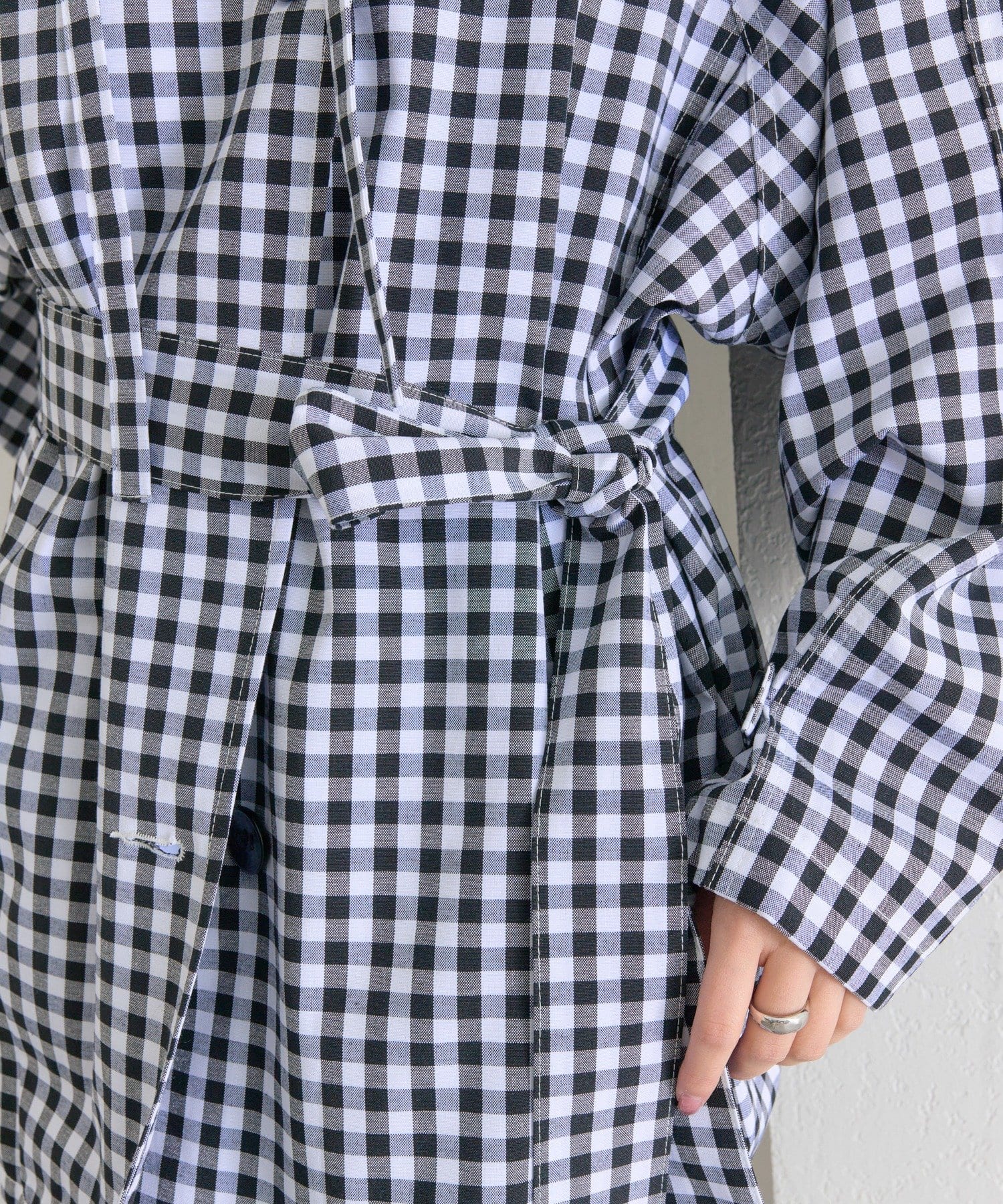 mystic(ミスティック) スタンドカラーミドルトレンチ