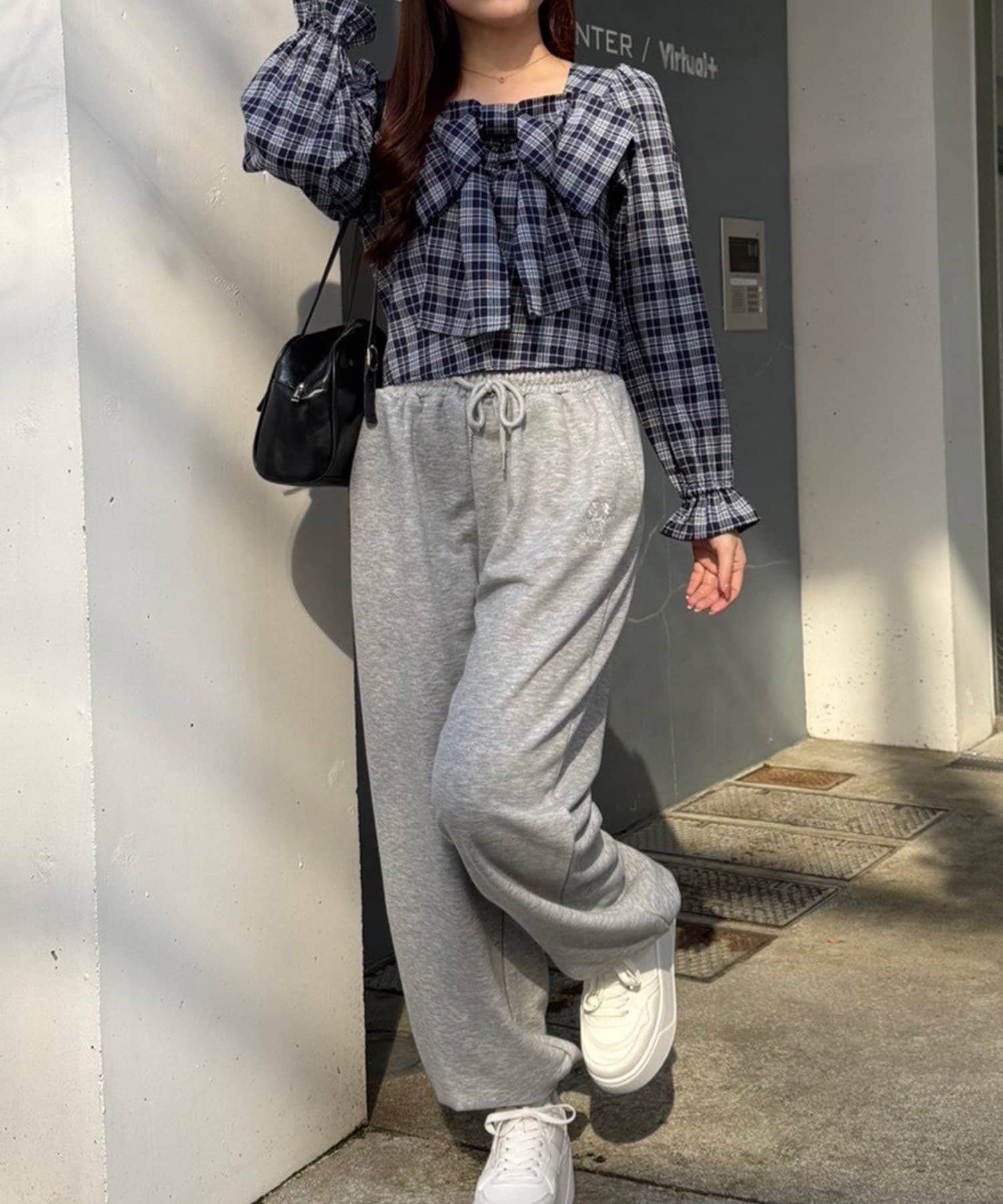 NICE CLAUP / OLIVE des OLIVE OUTLET(ナイスクラップ  / オリーブ デ オリーブ アウトレット) 【RMAF】フロントBIGリボンブラウス