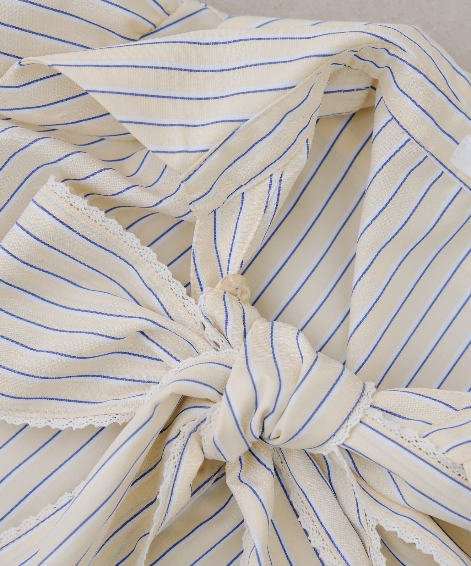 NICE CLAUP / OLIVE des OLIVE OUTLET(ナイスクラップ  / オリーブ デ オリーブ アウトレット) 【RMAF】ピコレースボウタイブラウス