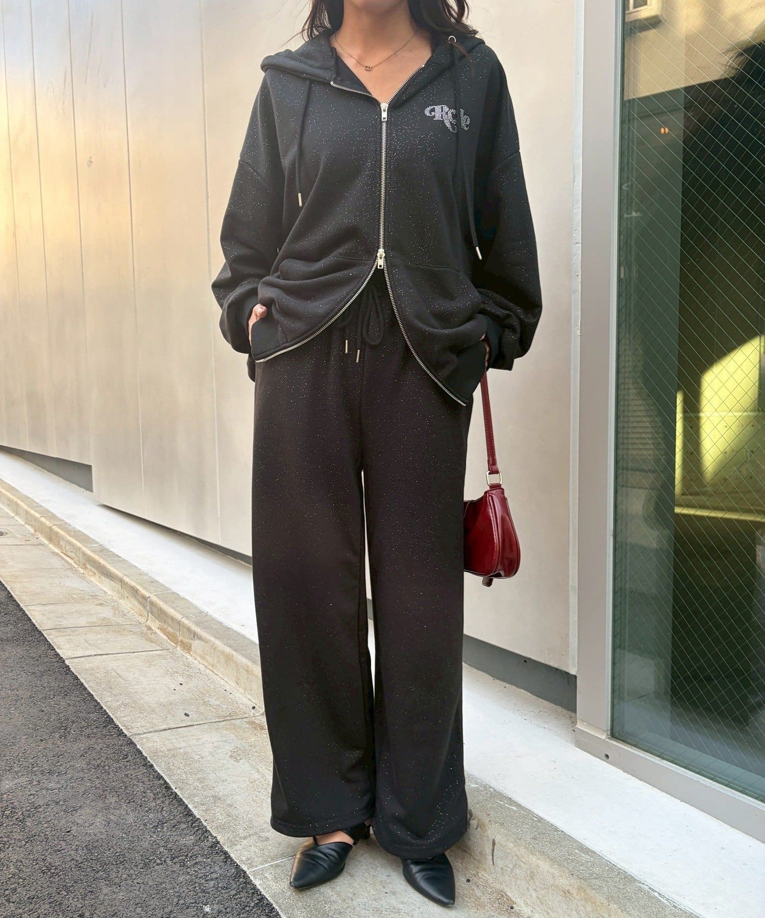 NICE CLAUP / OLIVE des OLIVE OUTLET(ナイスクラップ  / オリーブ デ オリーブ アウトレット) 【ANOTHER BRANCH】キラキラスエットZIPパーカー