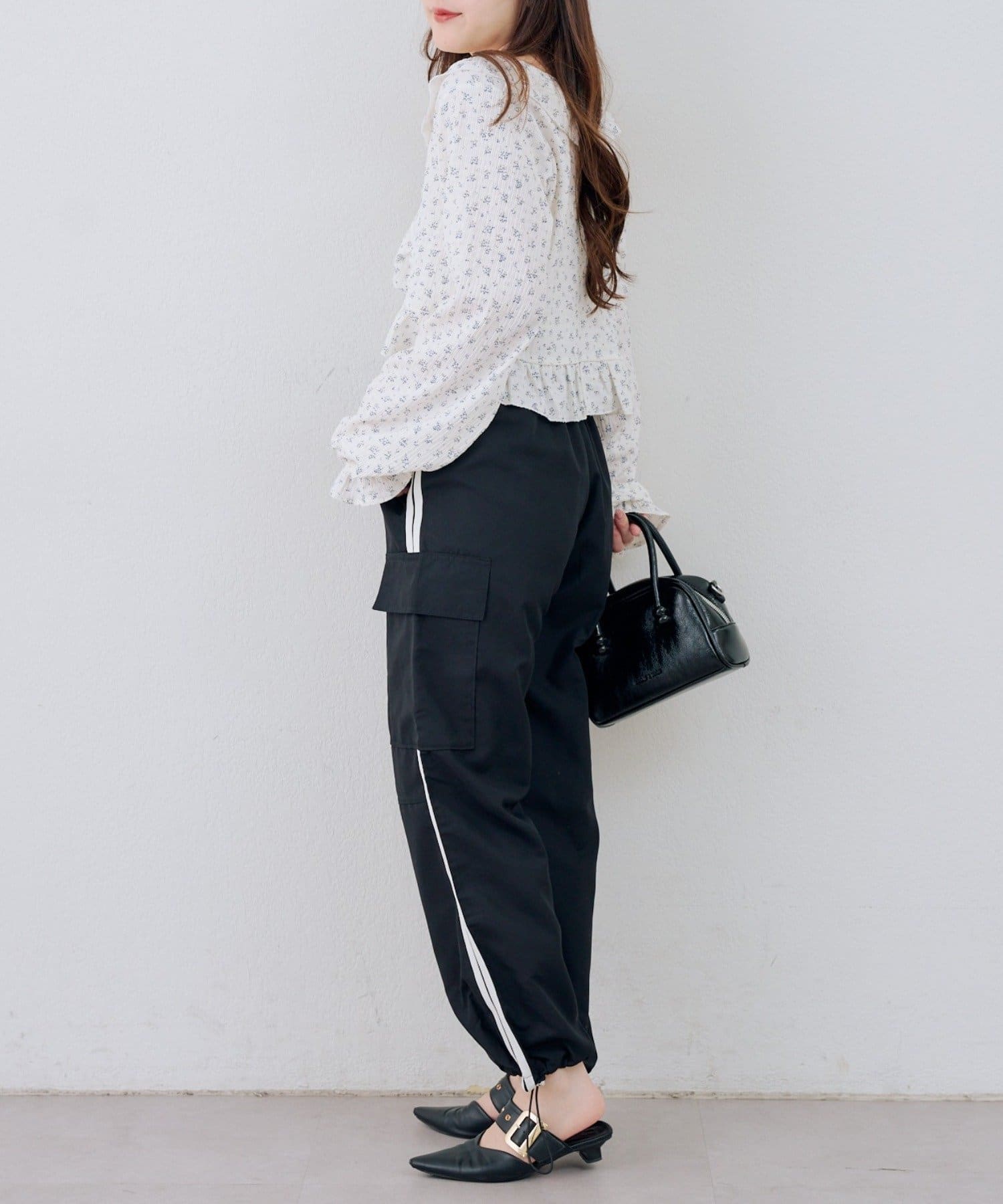 NICE CLAUP / OLIVE des OLIVE OUTLET(ナイスクラップ  / オリーブ デ オリーブ アウトレット) 【RMAF】ラッフルボレロカーディガン