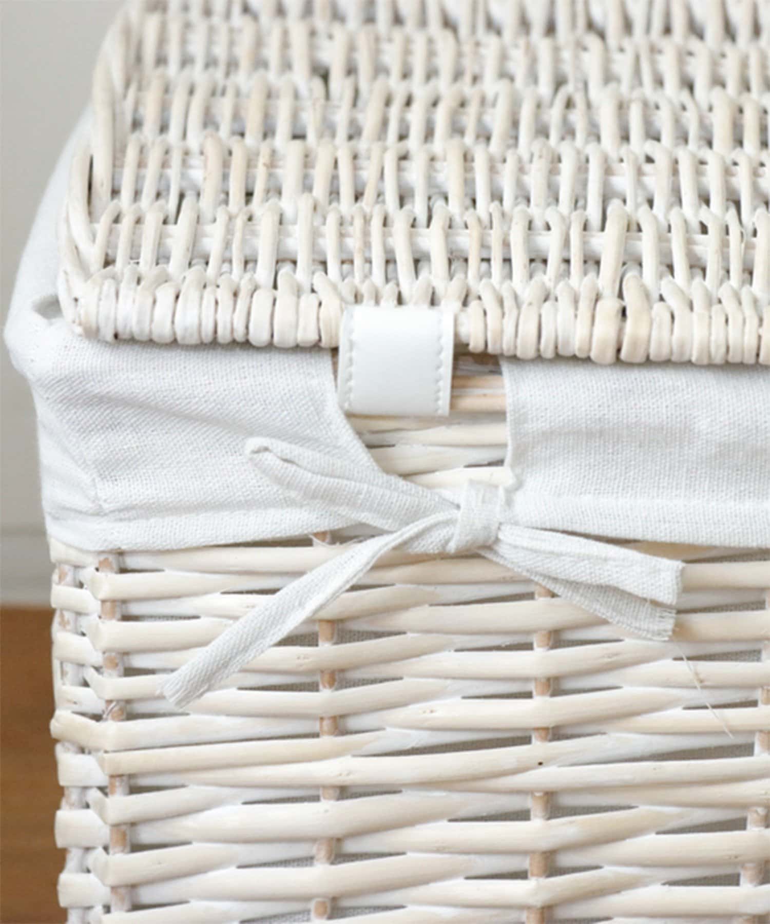 salut!(サリュ) 《WEB限定再入荷》ホワイト柳蓋つきバスケット