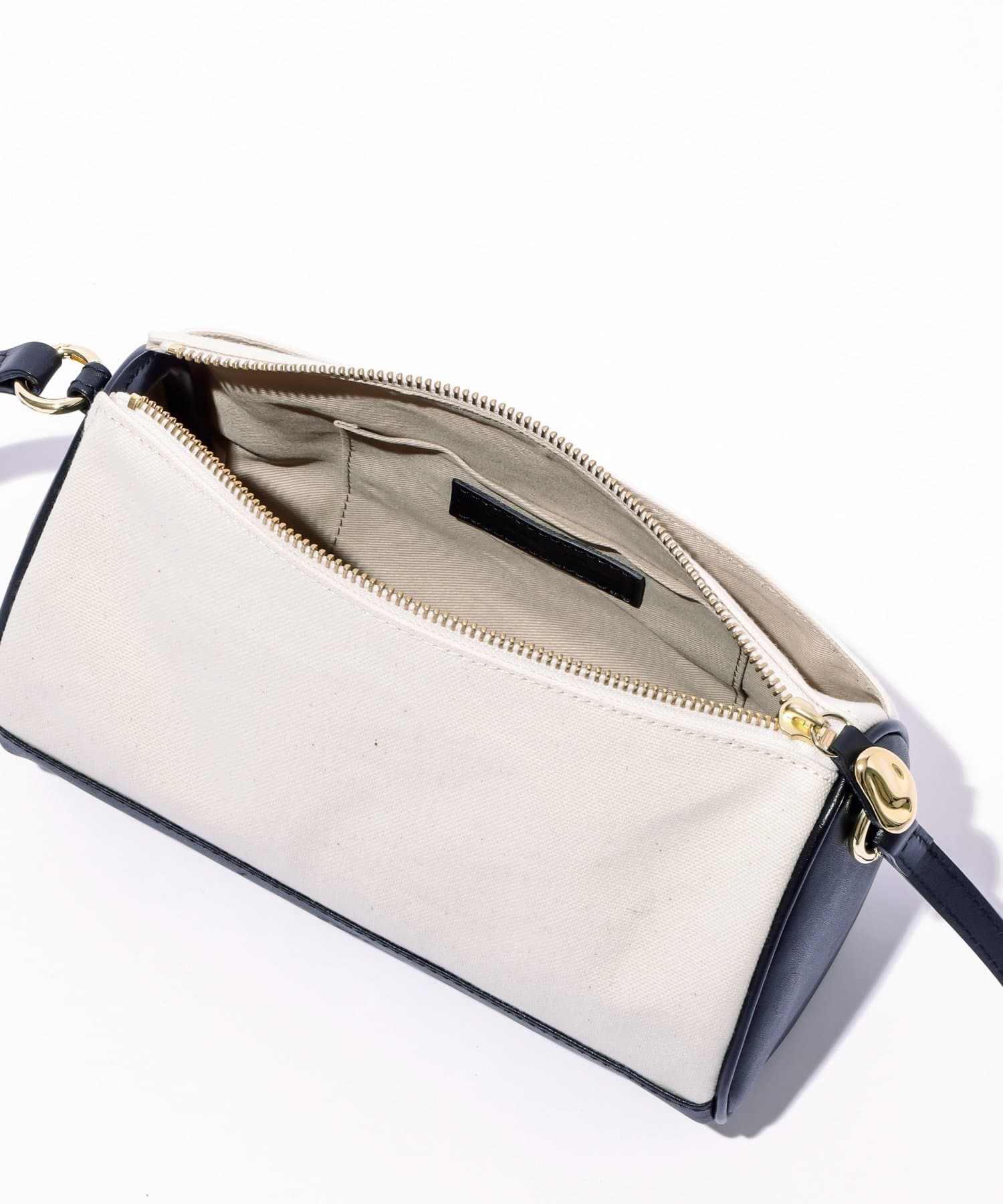 gemeil(ジェムイル) 【LE'MAGE×gemeilコラボ】3WAYキャンバスエッグショルダーバッグ