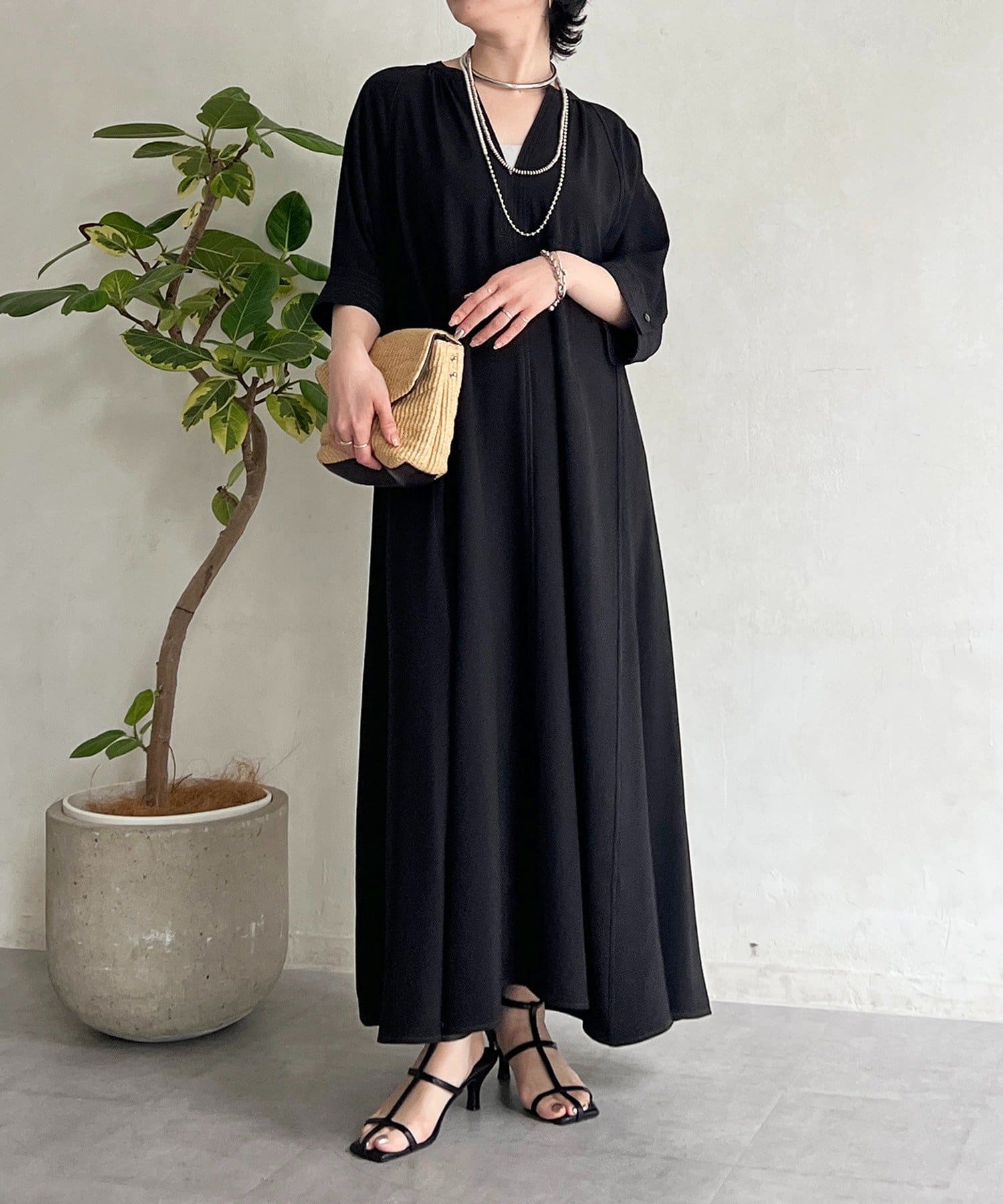 un dix cors(アンディコール) 【全骨格細見え！】ステッチスキッパーワンピース