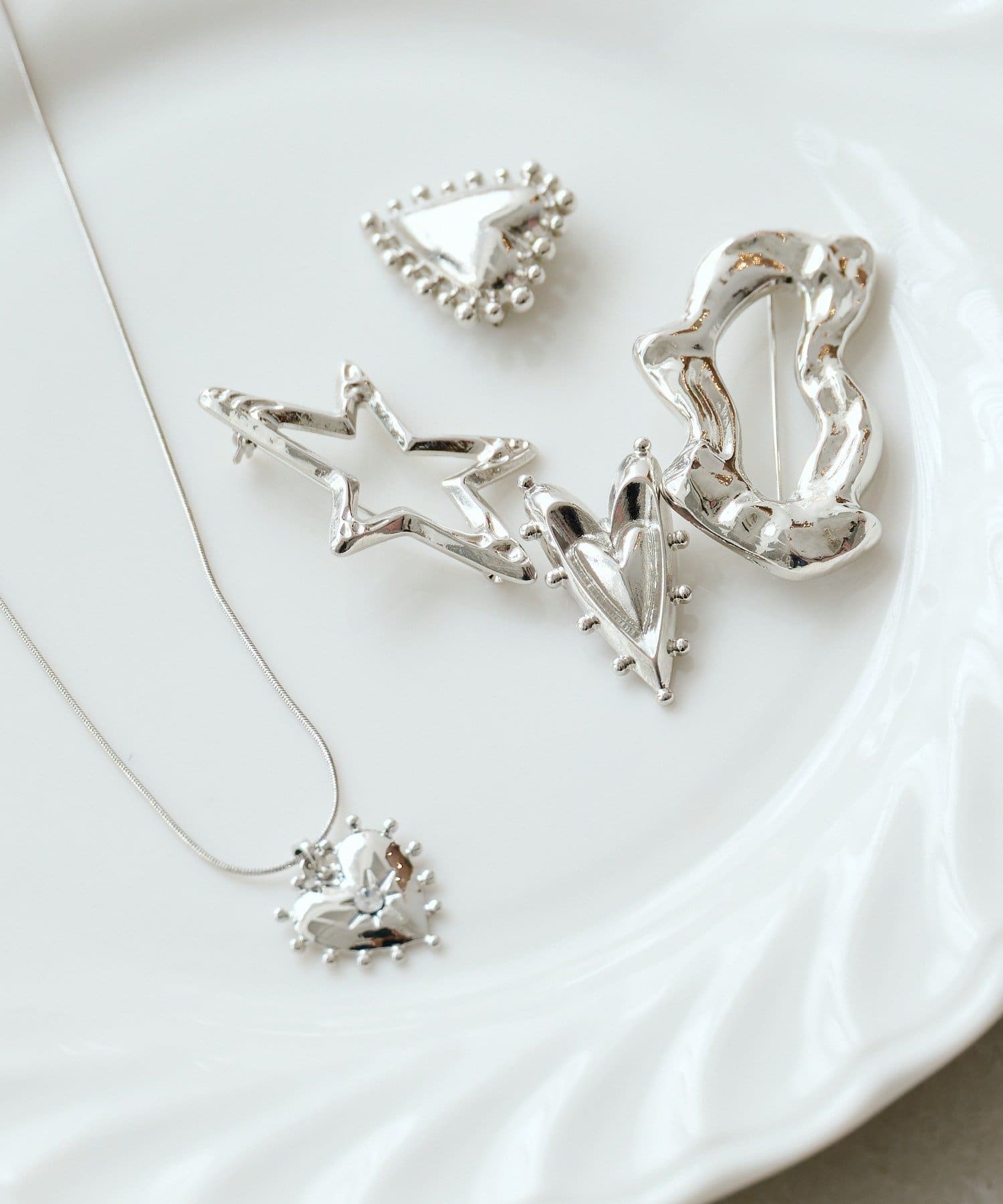 Kastane(カスタネ) 【fiw.】ドットハートブローチ