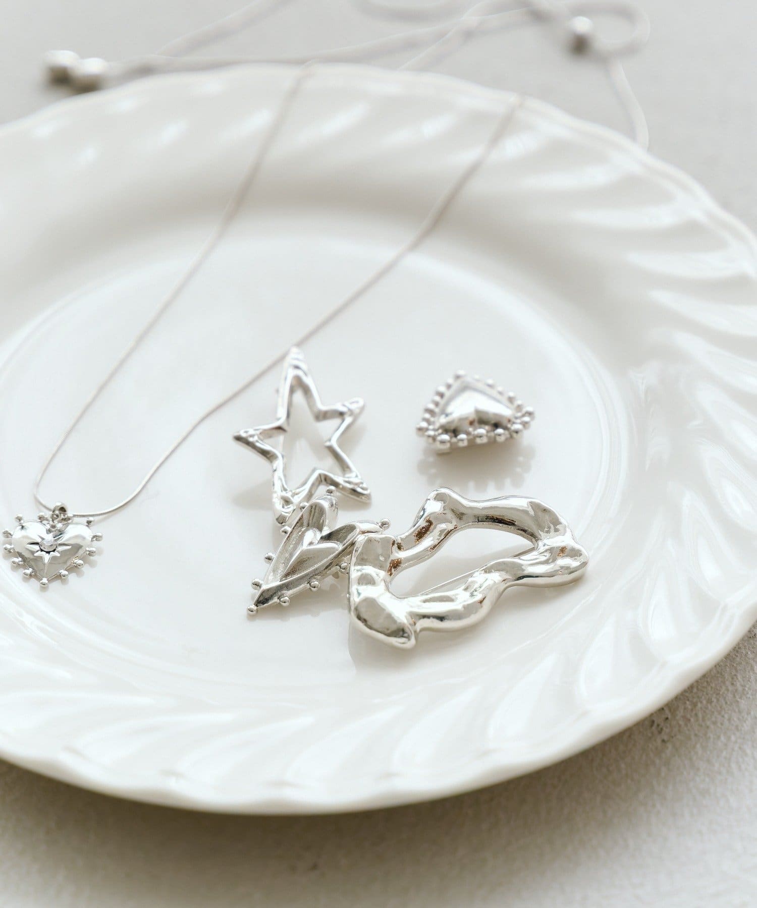 Kastane(カスタネ) 【fiw.】ワイドスターブローチ