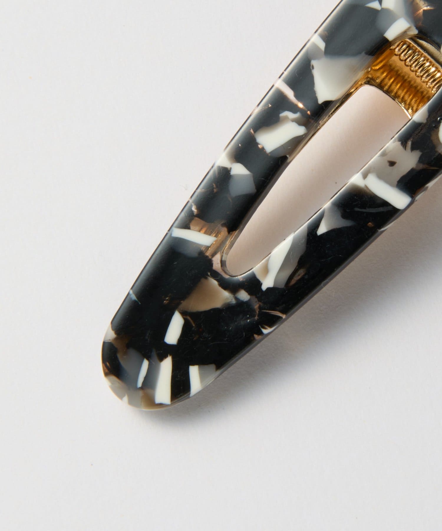 COLONY 2139(コロニー トゥーワンスリーナイン) 2セットアクリルヘアクリップ