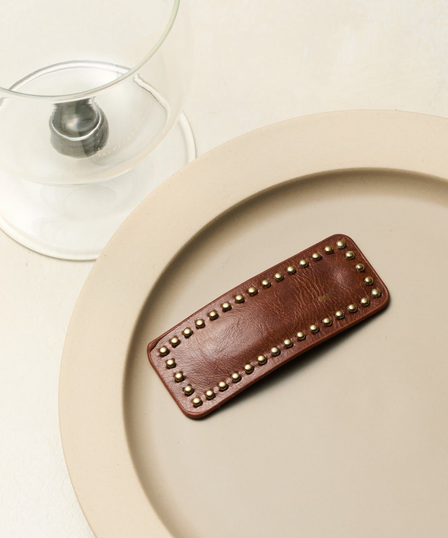 COLONY 2139(コロニー トゥーワンスリーナイン) スタッズヘアクリップ