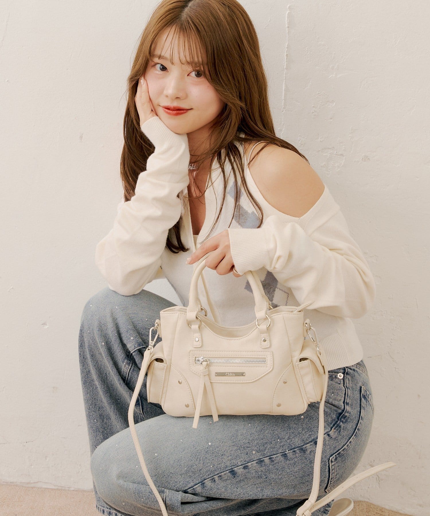 Chico(チコ) 【ひーうか企画】サイドポケット付きスタッズデザインバッグ