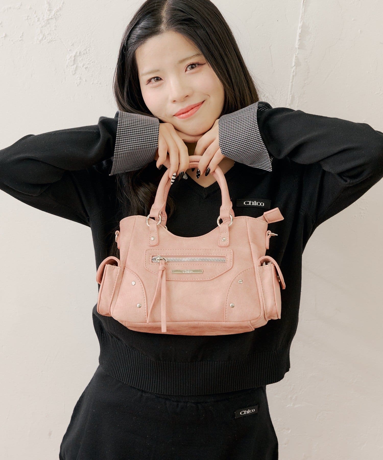 Chico(チコ) 【ひーうか企画】サイドポケット付きスタッズデザインバッグ