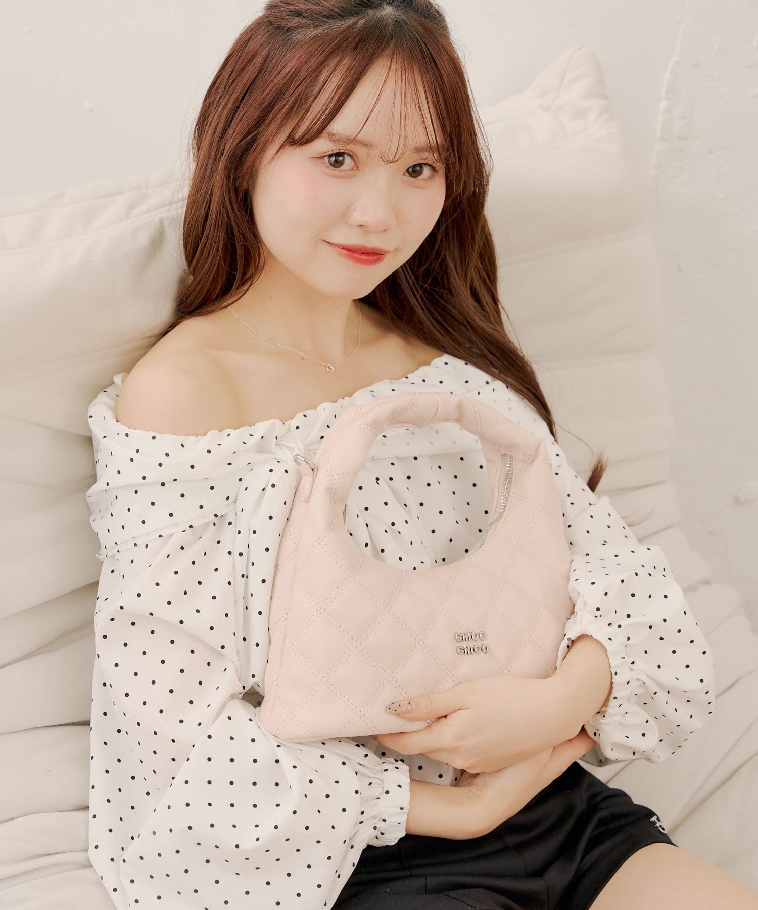 Chico(チコ) 【なごみゆ企画】キルティングラウンドショルダーバッグ