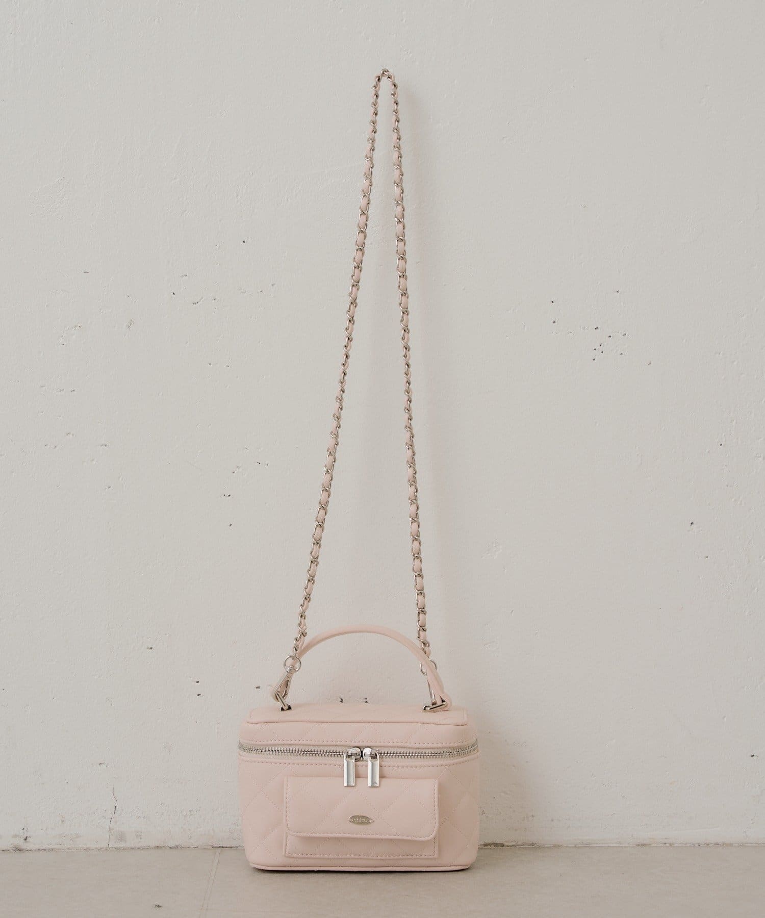 Chico(チコ) ミニポケット付きミニキルティングバッグ