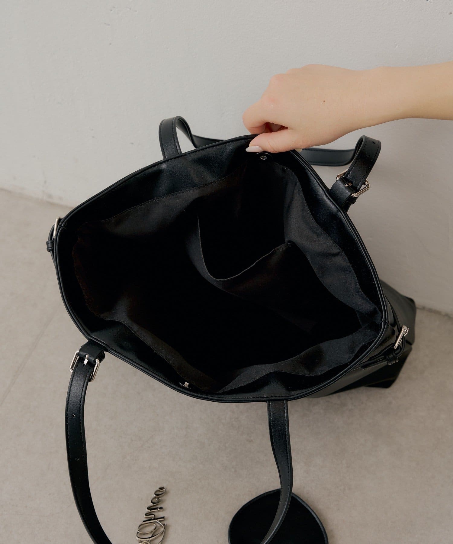 Chico(チコ) ポーチチャーム付きBIGトートバッグ