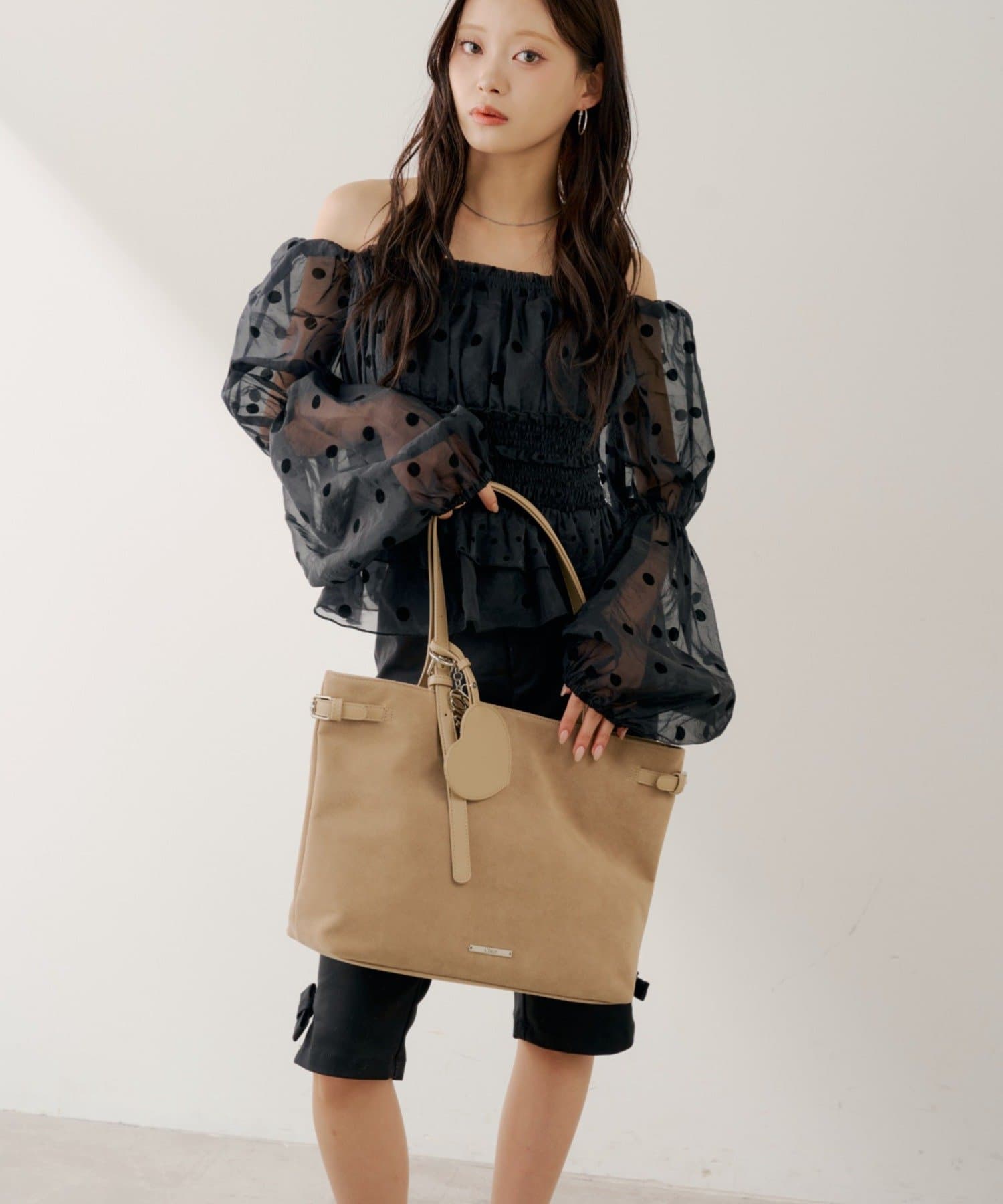 Chico(チコ) ポーチチャーム付きBIGトートバッグ