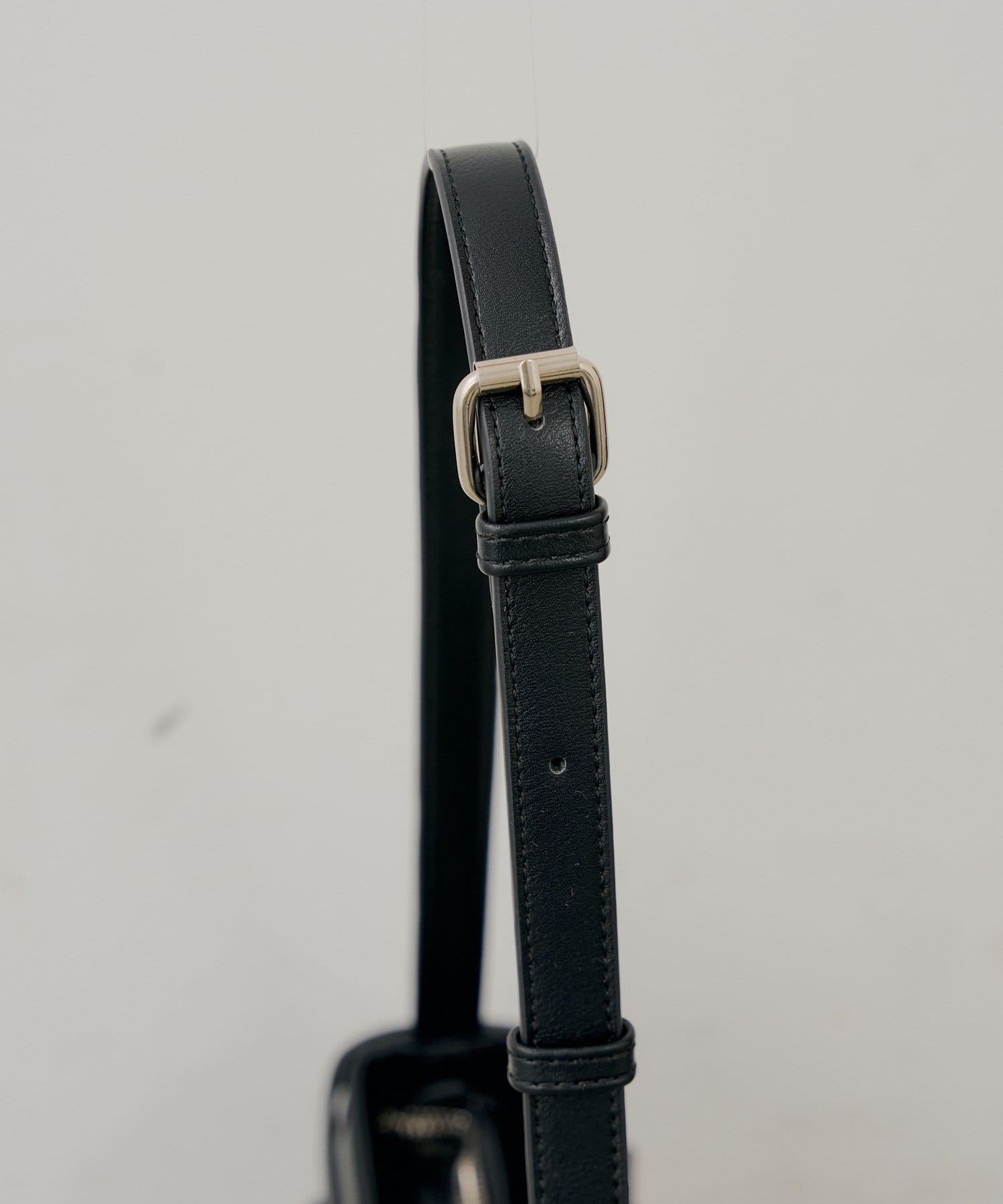 Chico(チコ) ベルトデザイン横長ボストンバッグ