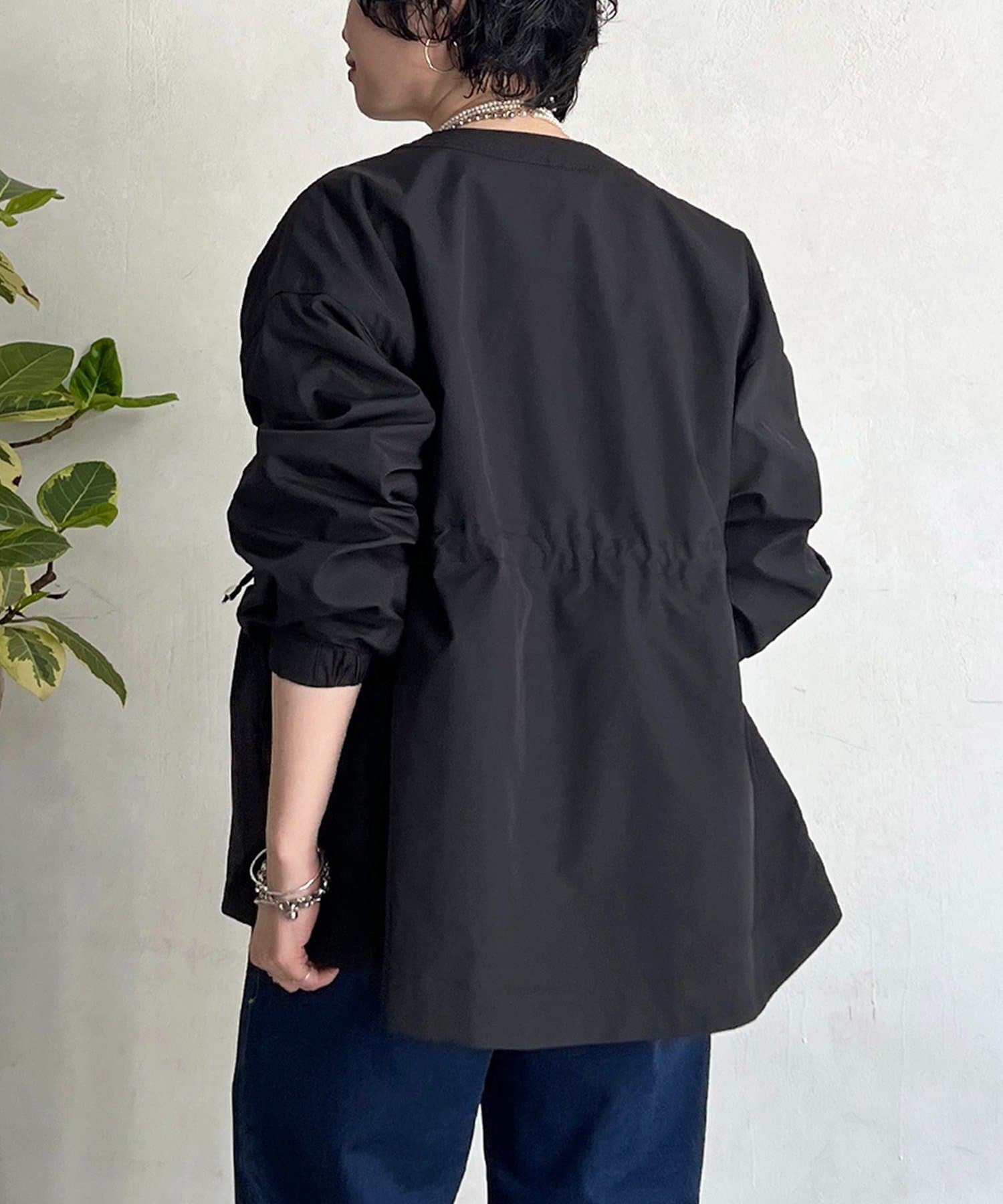 un dix cors(アンディコール) メモリータフタノーカラーブルゾン