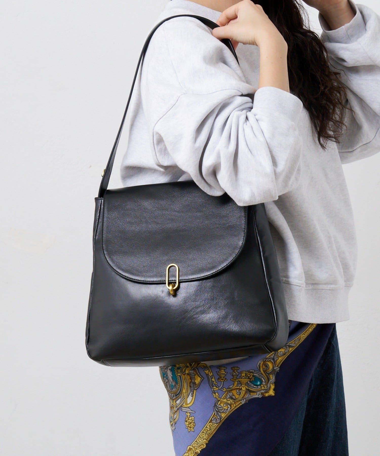 BIRTHDAY BAR(バースデイバー) 【インフルエンサー KUUKO企画】ターンロックワンハンドルレザートートバッグ