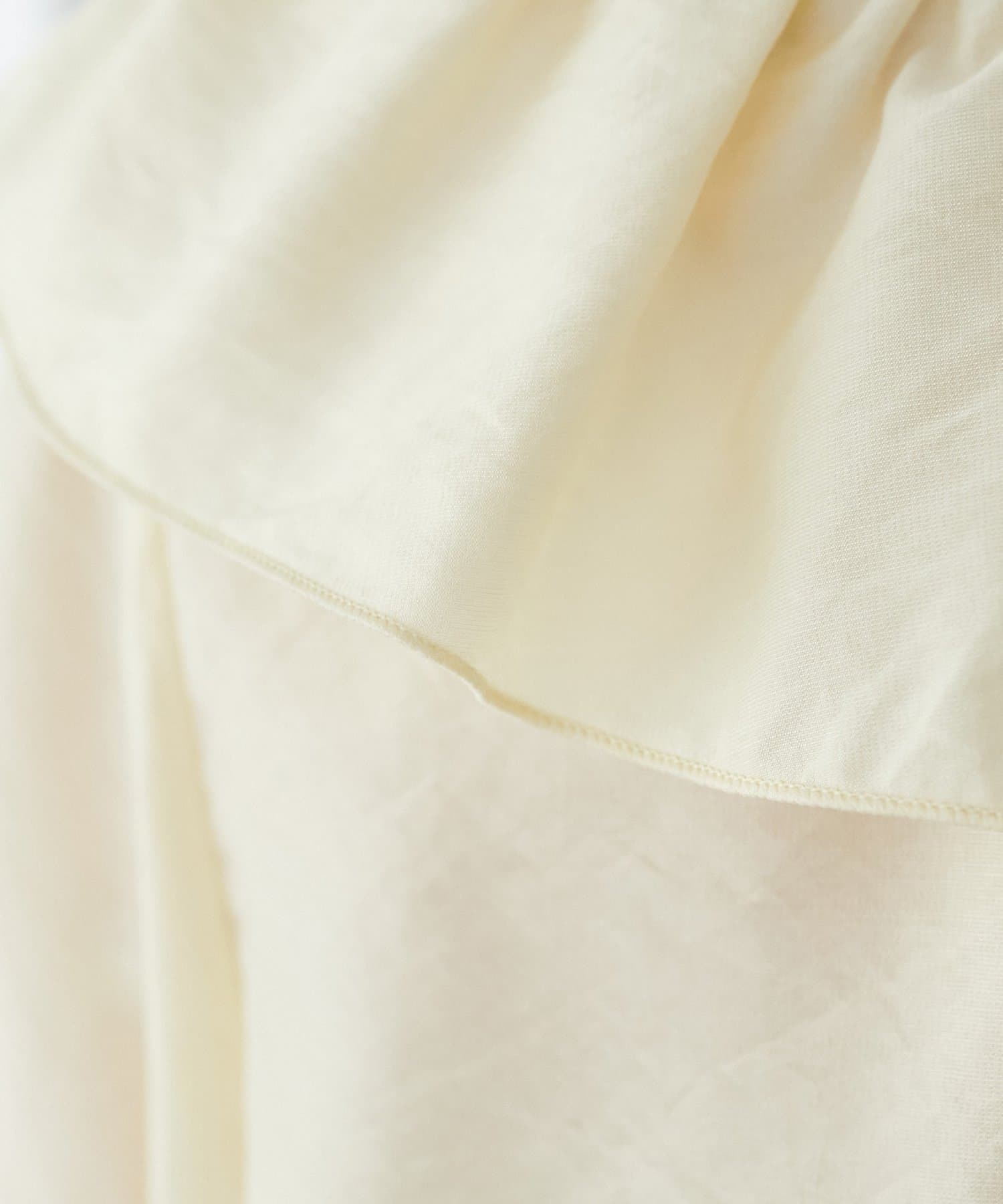 DISCOAT(ディスコート) 【WEB限定】クロスフリルブラウス