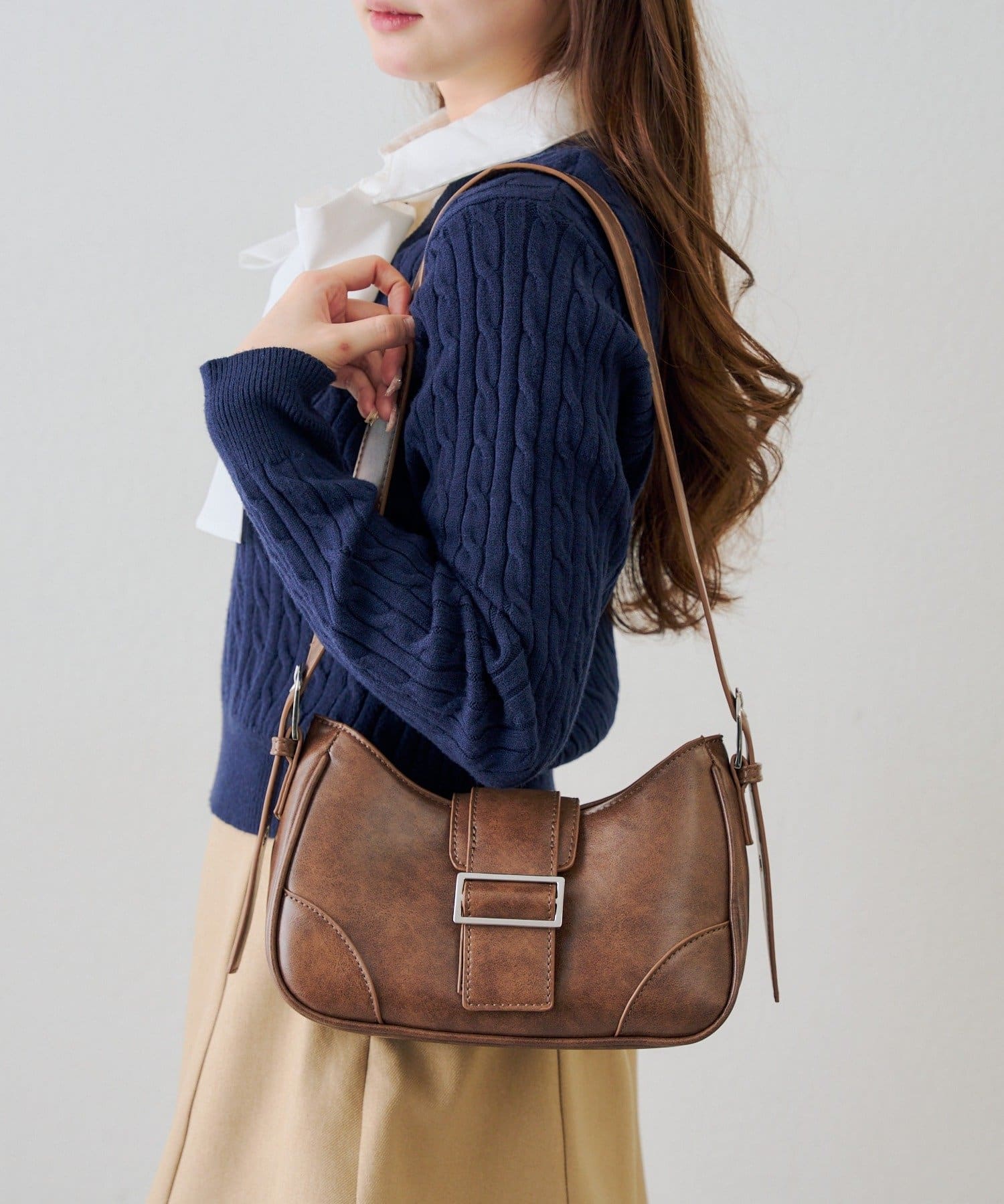 Remind me and forever(リマインドミーアンドフォーエバー) ハーフムーンベルトバッグ